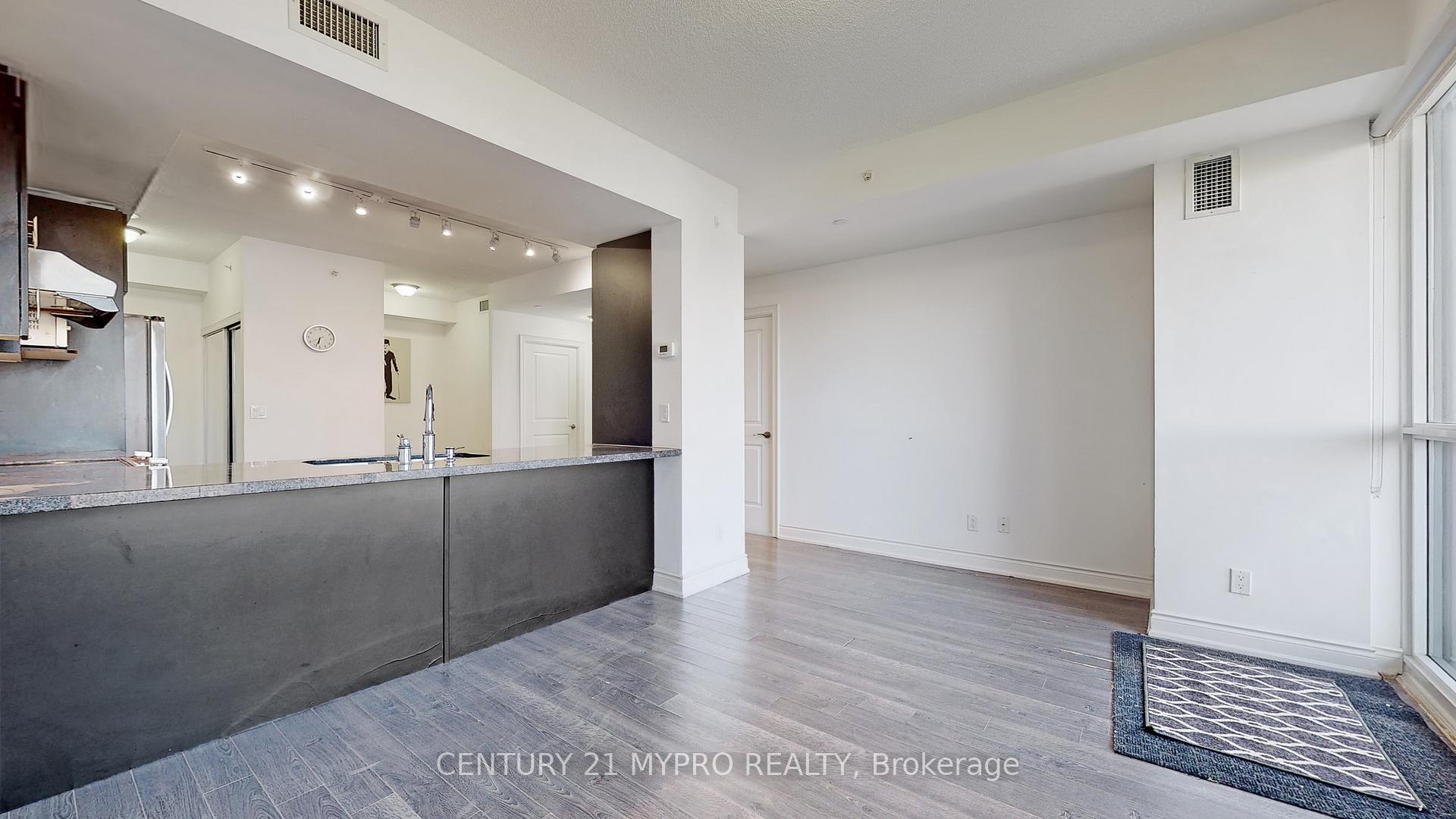 Photo 6 of Unit 705, 38 Cedarland Drive, Markham, Unionville — HOMEH