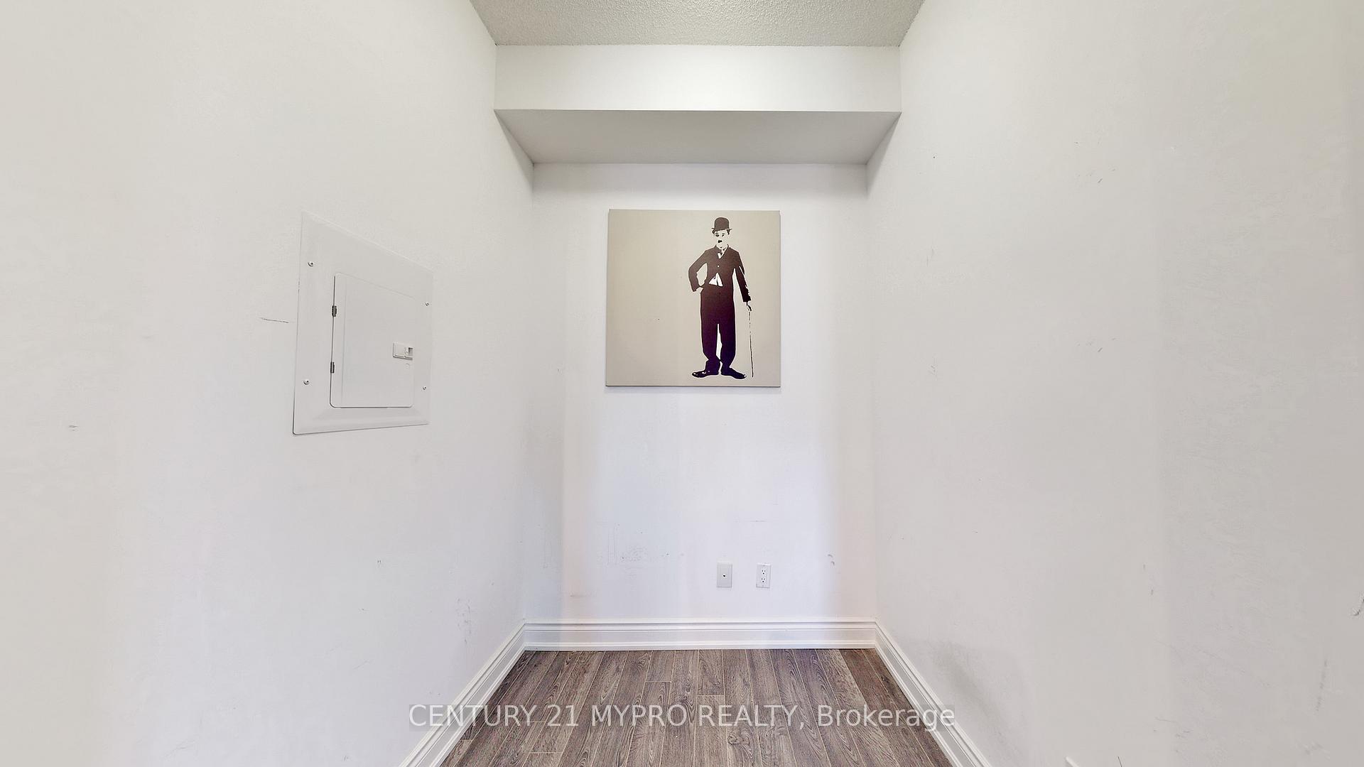 Photo 12 of Unit 705, 38 Cedarland Drive, Markham, Unionville — HOMEH