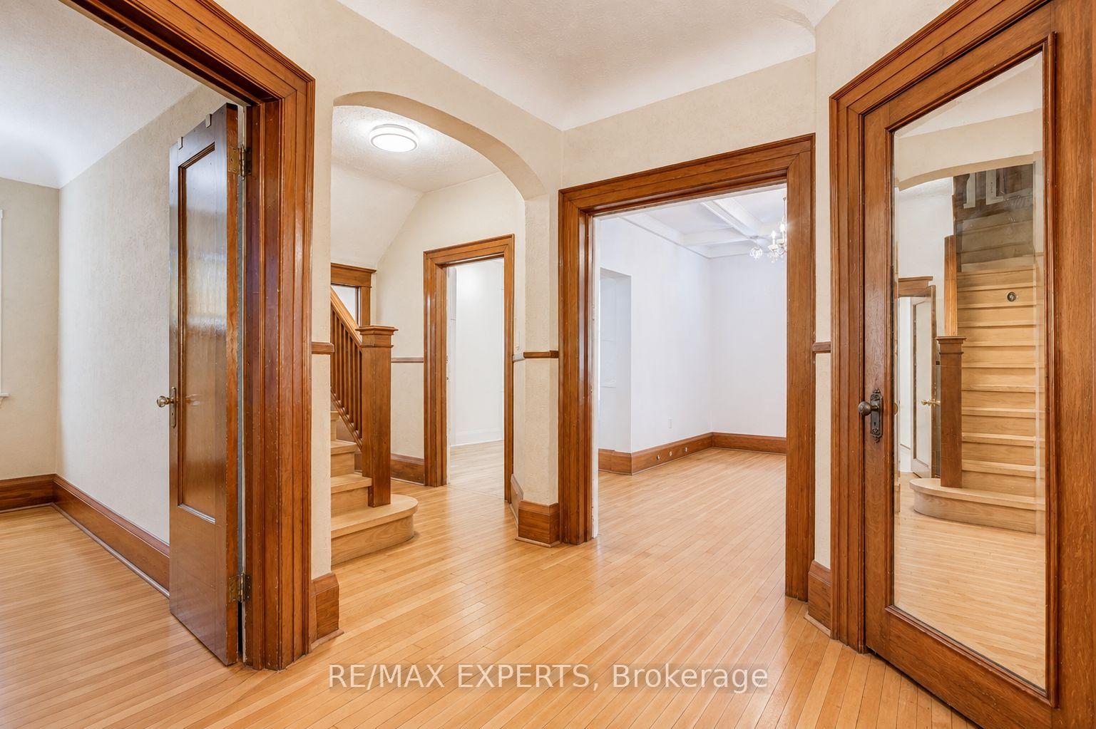 Photo 6 of 19 Marmaduke Street, Toronto, High Park-Swansea — HOMEH