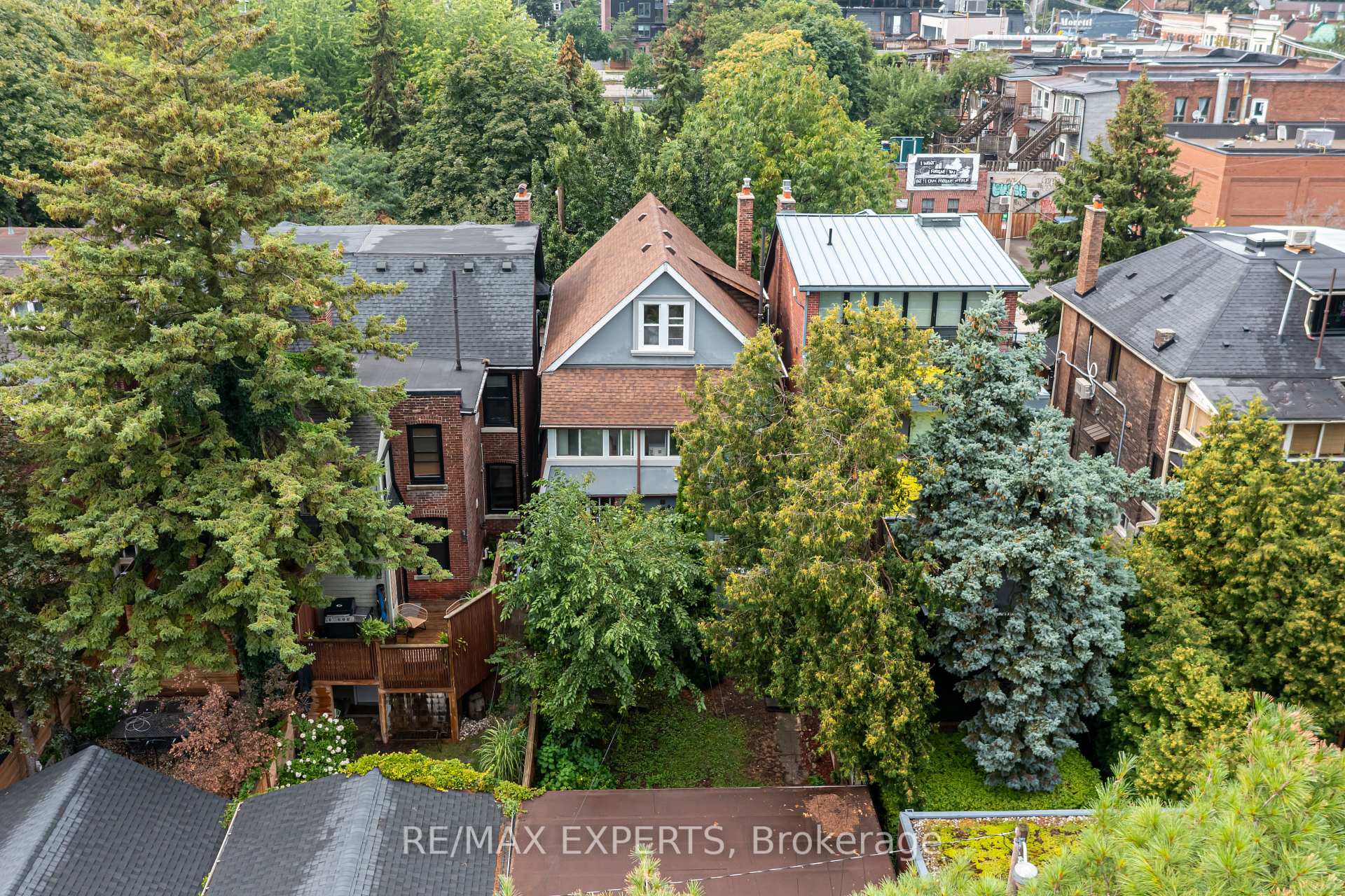 Photo 40 of 19 Marmaduke Street, Toronto, High Park-Swansea — HOMEH