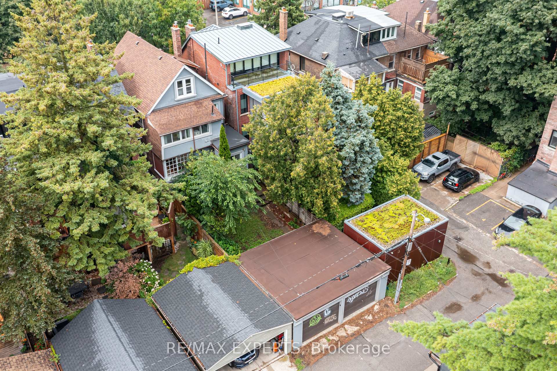 Photo 41 of 19 Marmaduke Street, Toronto, High Park-Swansea — HOMEH