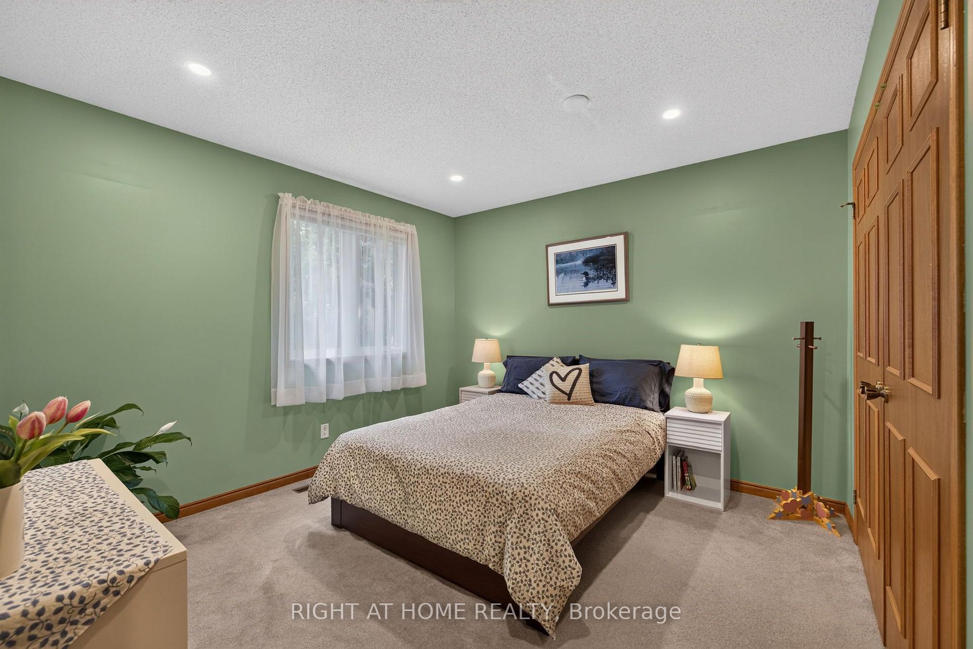 Photo 25 of 47 Robinson Lane, London, North G — HOMEH