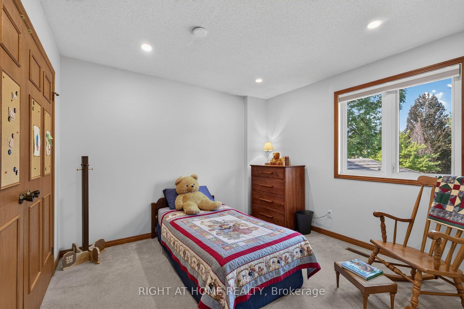 Photo 26 of 47 Robinson Lane, London, North G — HOMEH