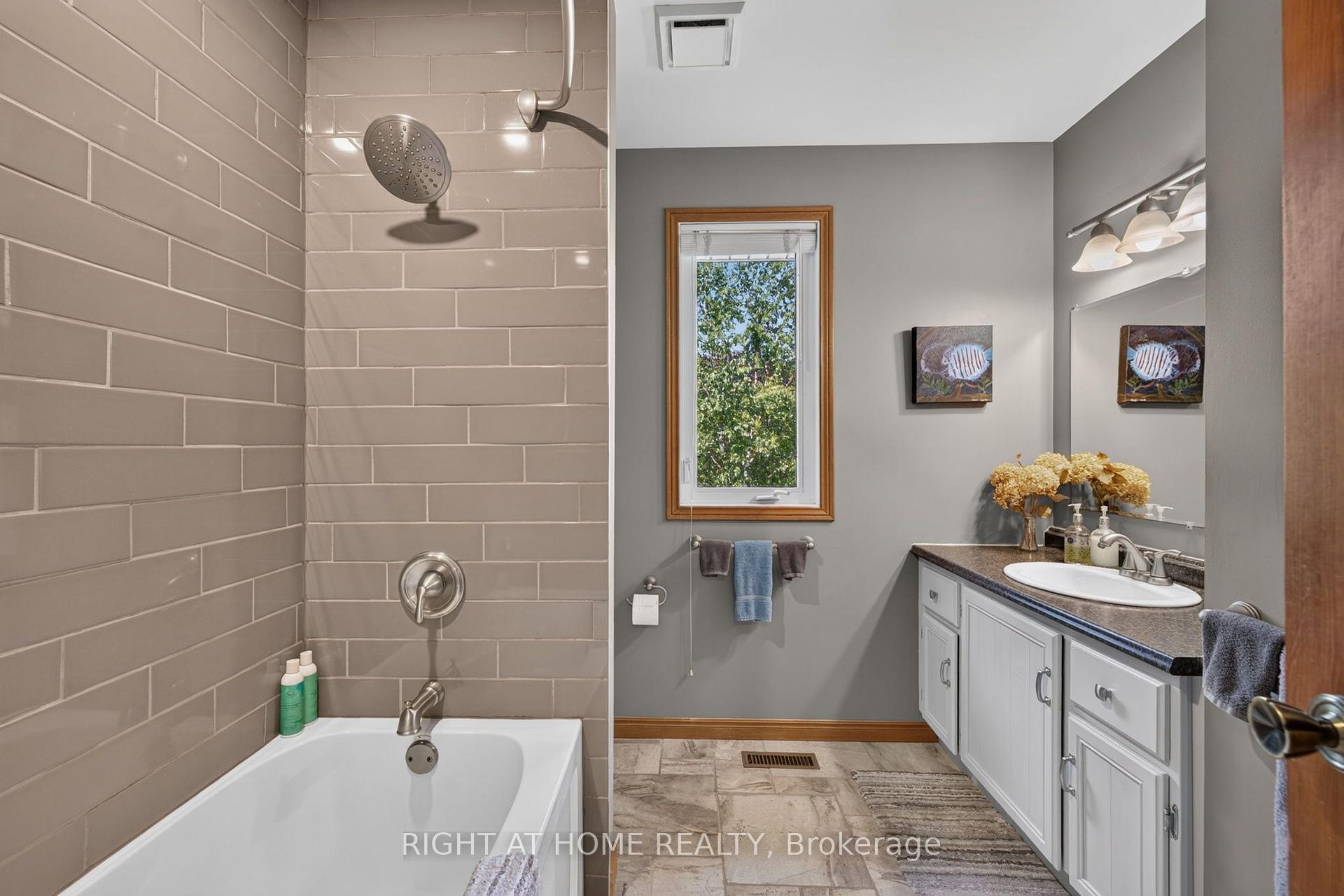 Photo 28 of 47 Robinson Lane, London, North G — HOMEH