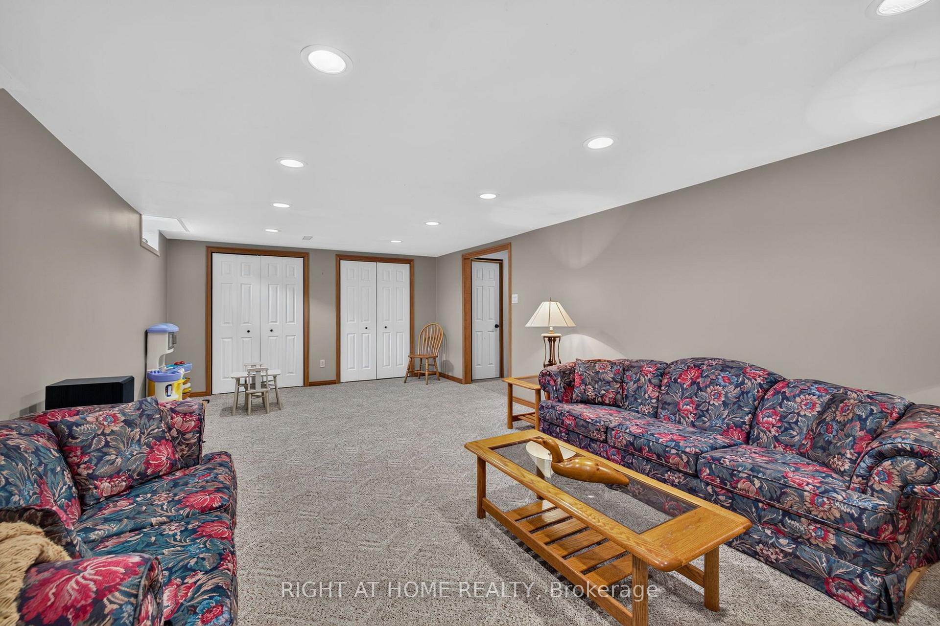 Photo 31 of 47 Robinson Lane, London, North G — HOMEH