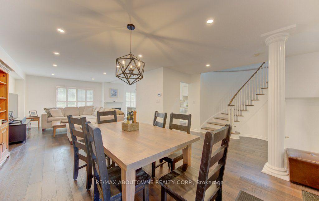 Photo 10 of Unit 53, 3045 New Street, Burlington, Roseland — HOMEH