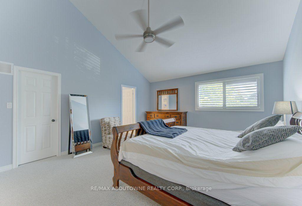 Photo 15 of Unit 53, 3045 New Street, Burlington, Roseland — HOMEH