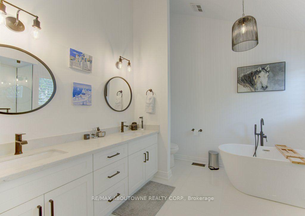 Photo 18 of Unit 53, 3045 New Street, Burlington, Roseland — HOMEH