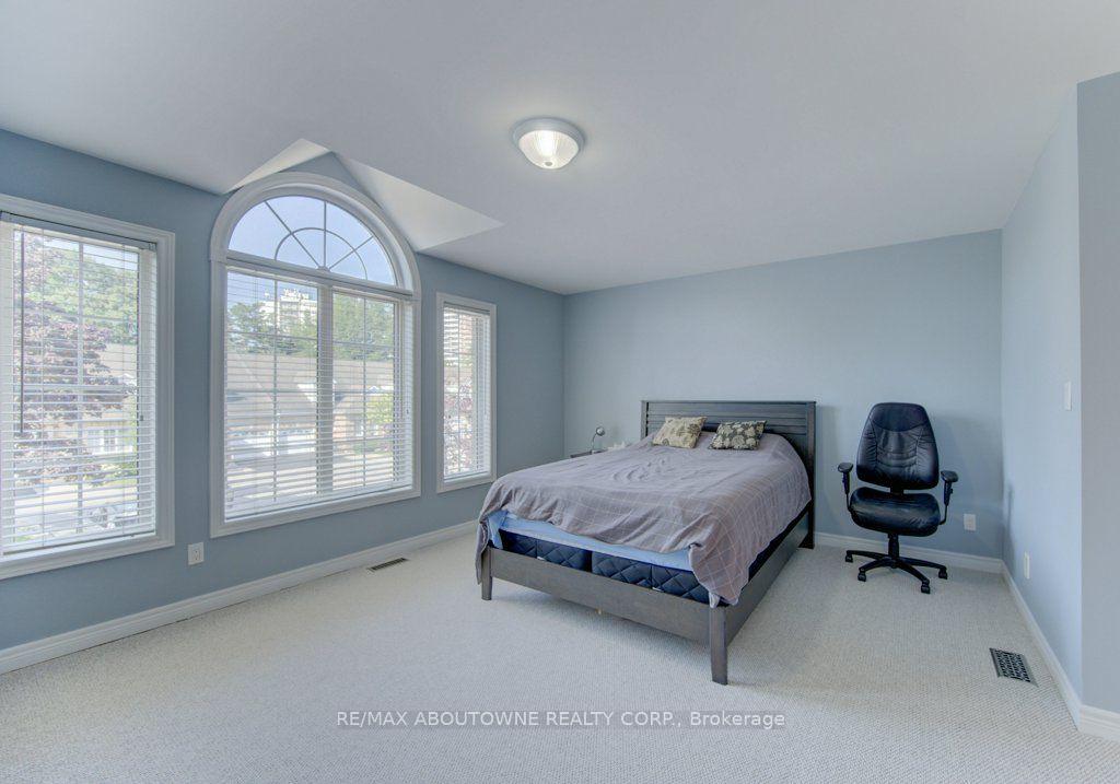 Photo 19 of Unit 53, 3045 New Street, Burlington, Roseland — HOMEH