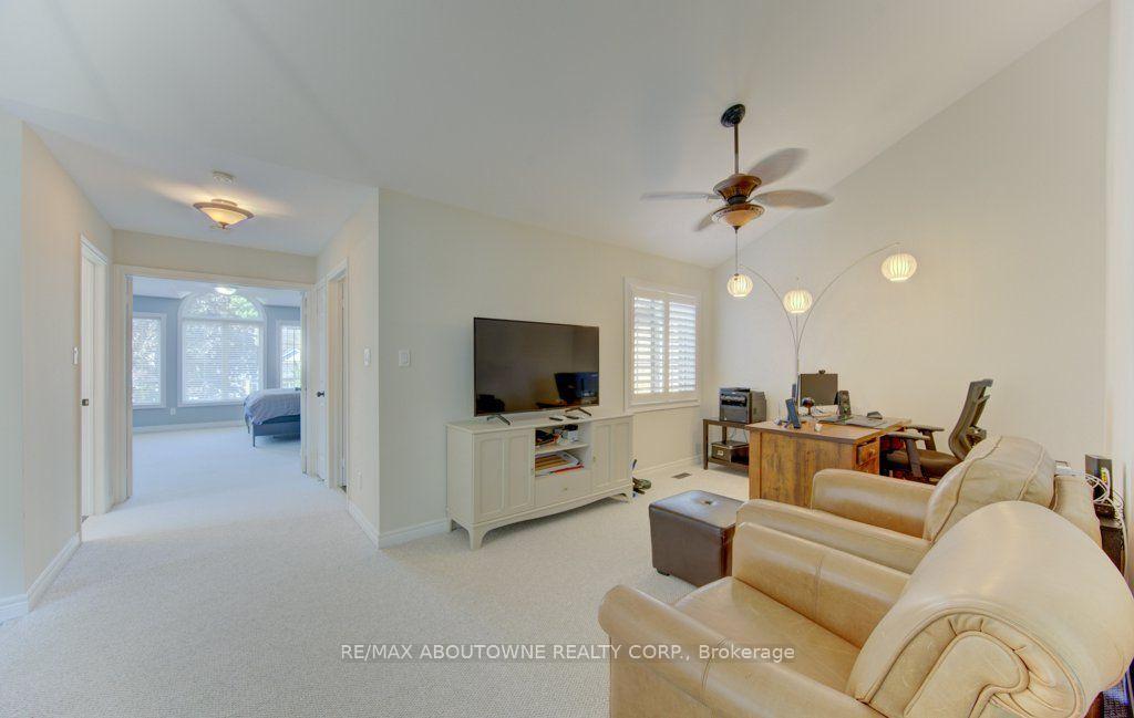 Photo 20 of Unit 53, 3045 New Street, Burlington, Roseland — HOMEH
