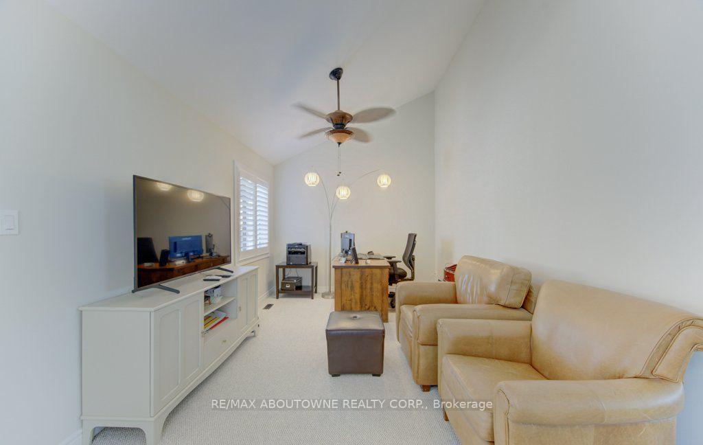 Photo 21 of Unit 53, 3045 New Street, Burlington, Roseland — HOMEH