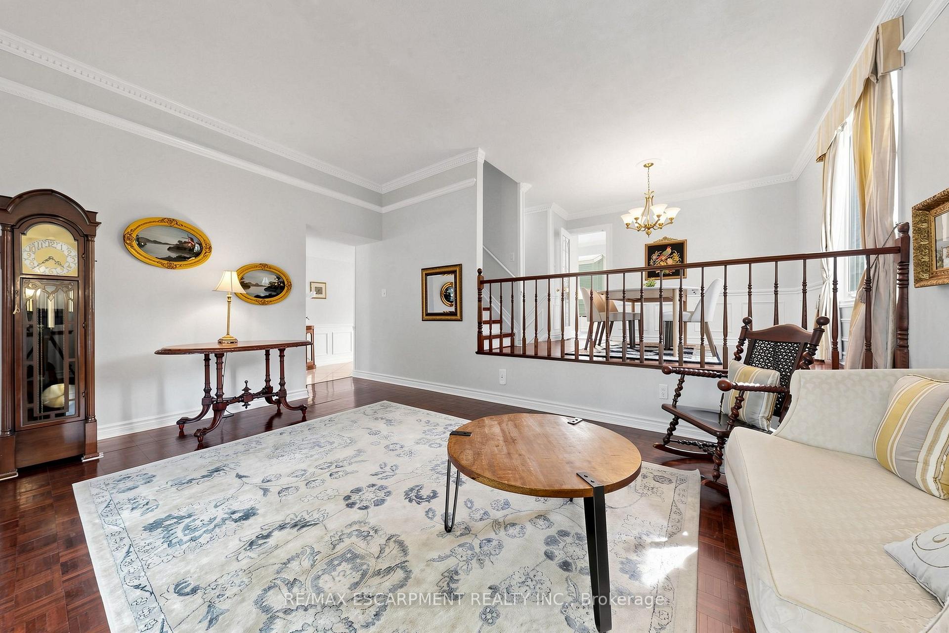 Photo 8 of 2208 Lancaster Crescent, Burlington, Mountainside — HOMEH