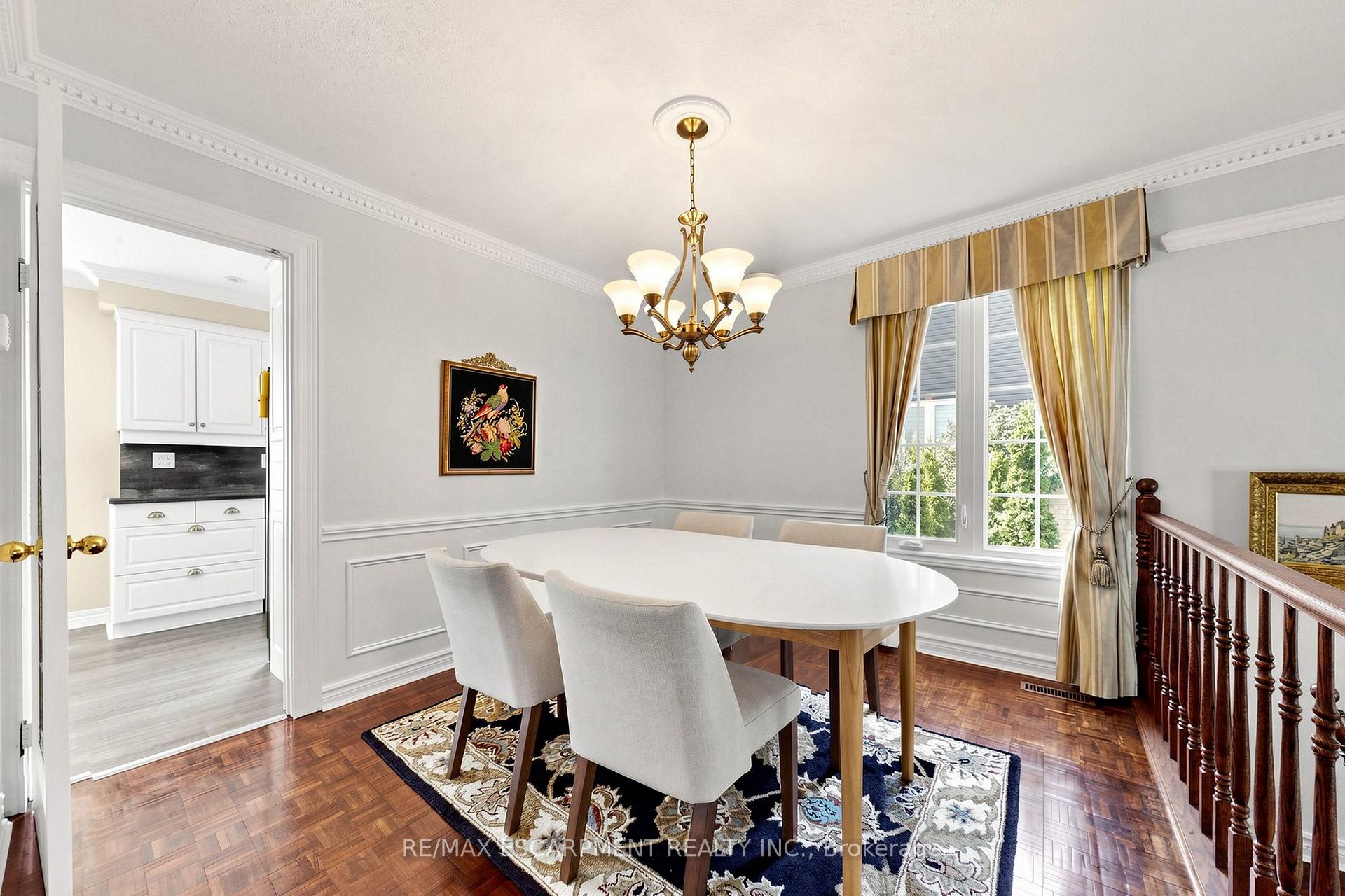 Photo 9 of 2208 Lancaster Crescent, Burlington, Mountainside — HOMEH