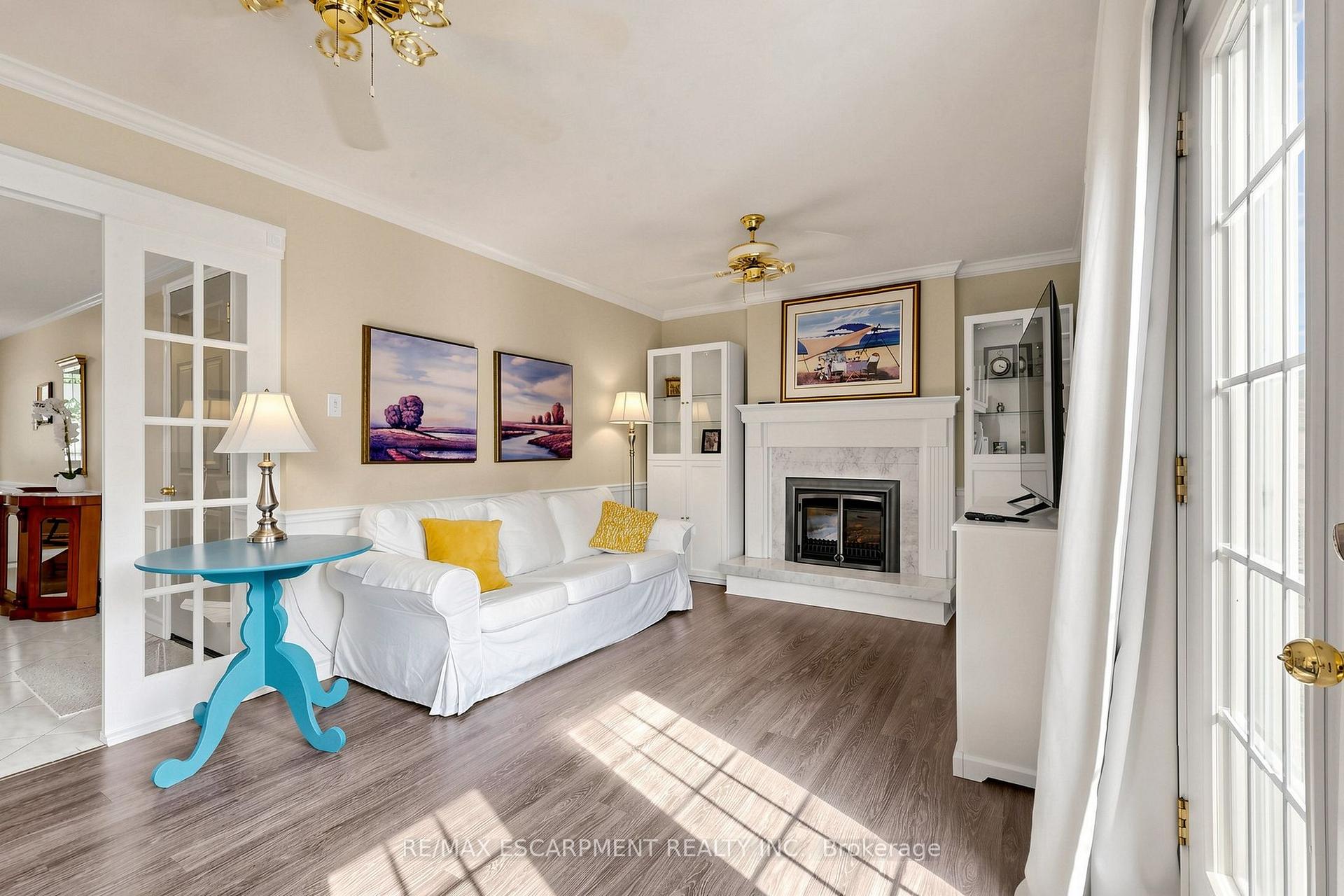 Photo 14 of 2208 Lancaster Crescent, Burlington, Mountainside — HOMEH
