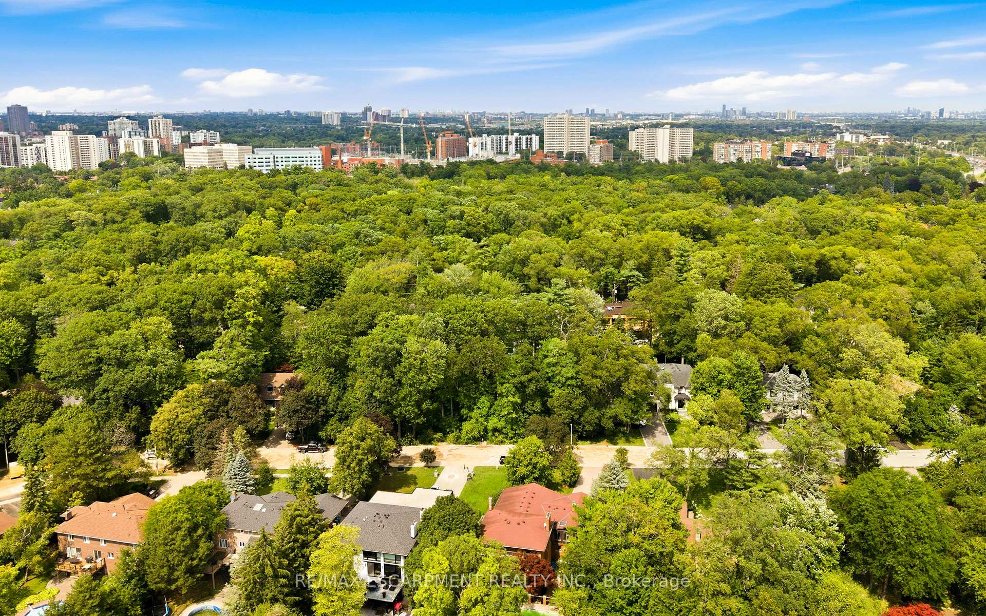 Photo 14 of 2115 Lynchmere Avenue, Mississauga, Cooksville — HOMEH