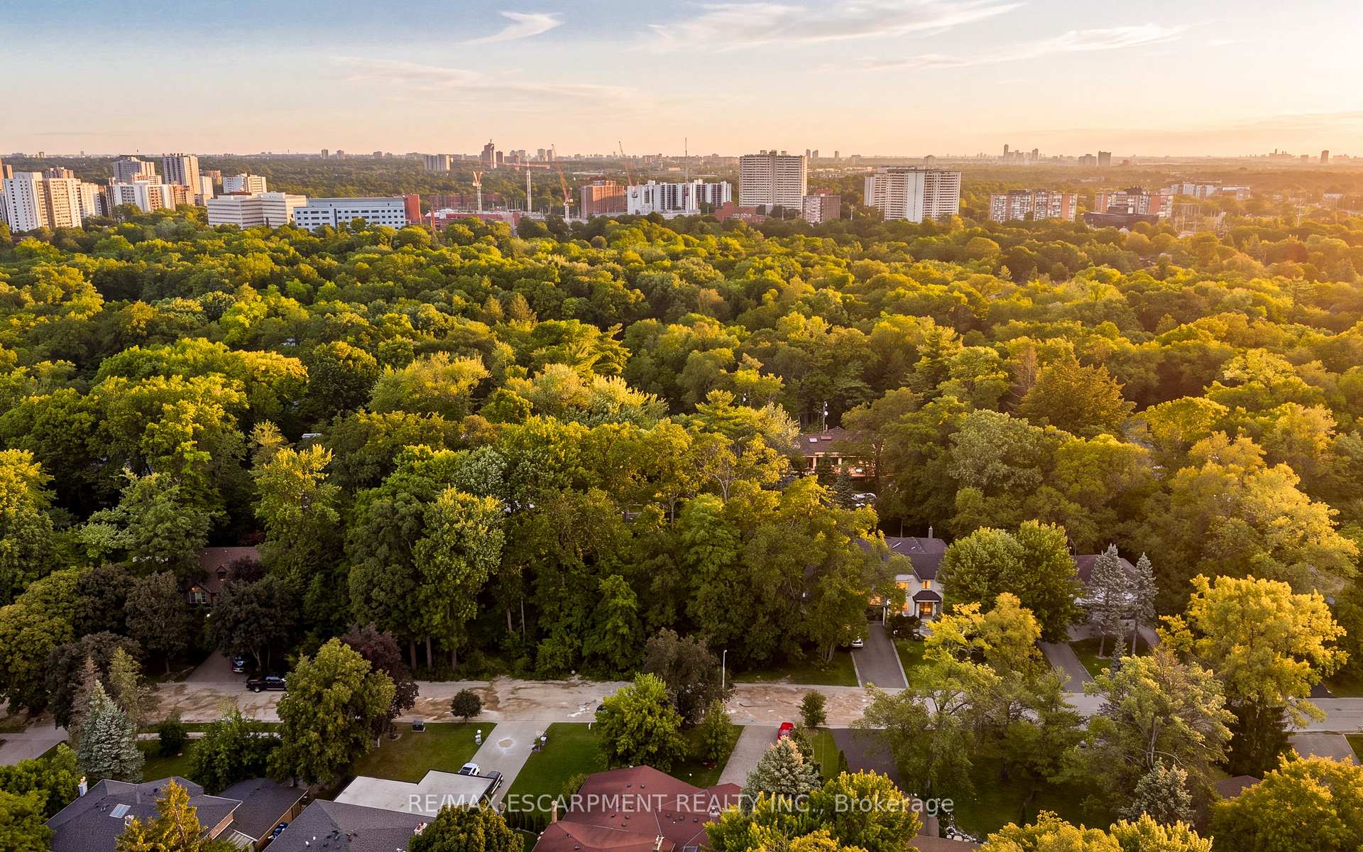Photo 22 of 2115 Lynchmere Avenue, Mississauga, Cooksville — HOMEH
