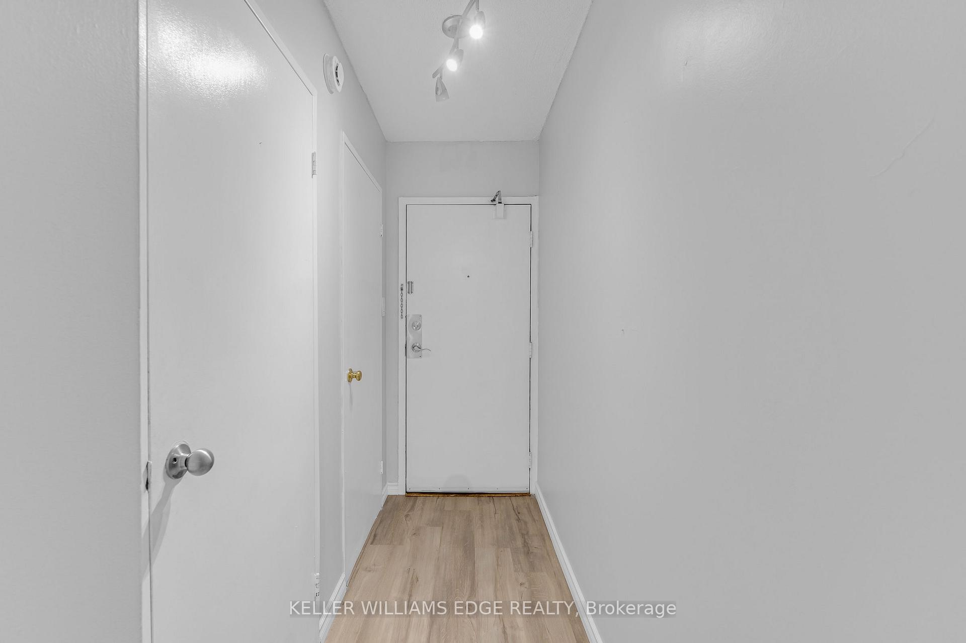 Photo 11 of Unit 708, 975 Warwick Court, Burlington, LaSalle — HOMEH