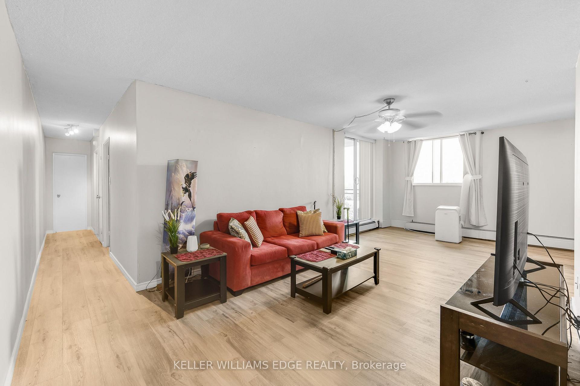 Photo 12 of Unit 708, 975 Warwick Court, Burlington, LaSalle — HOMEH