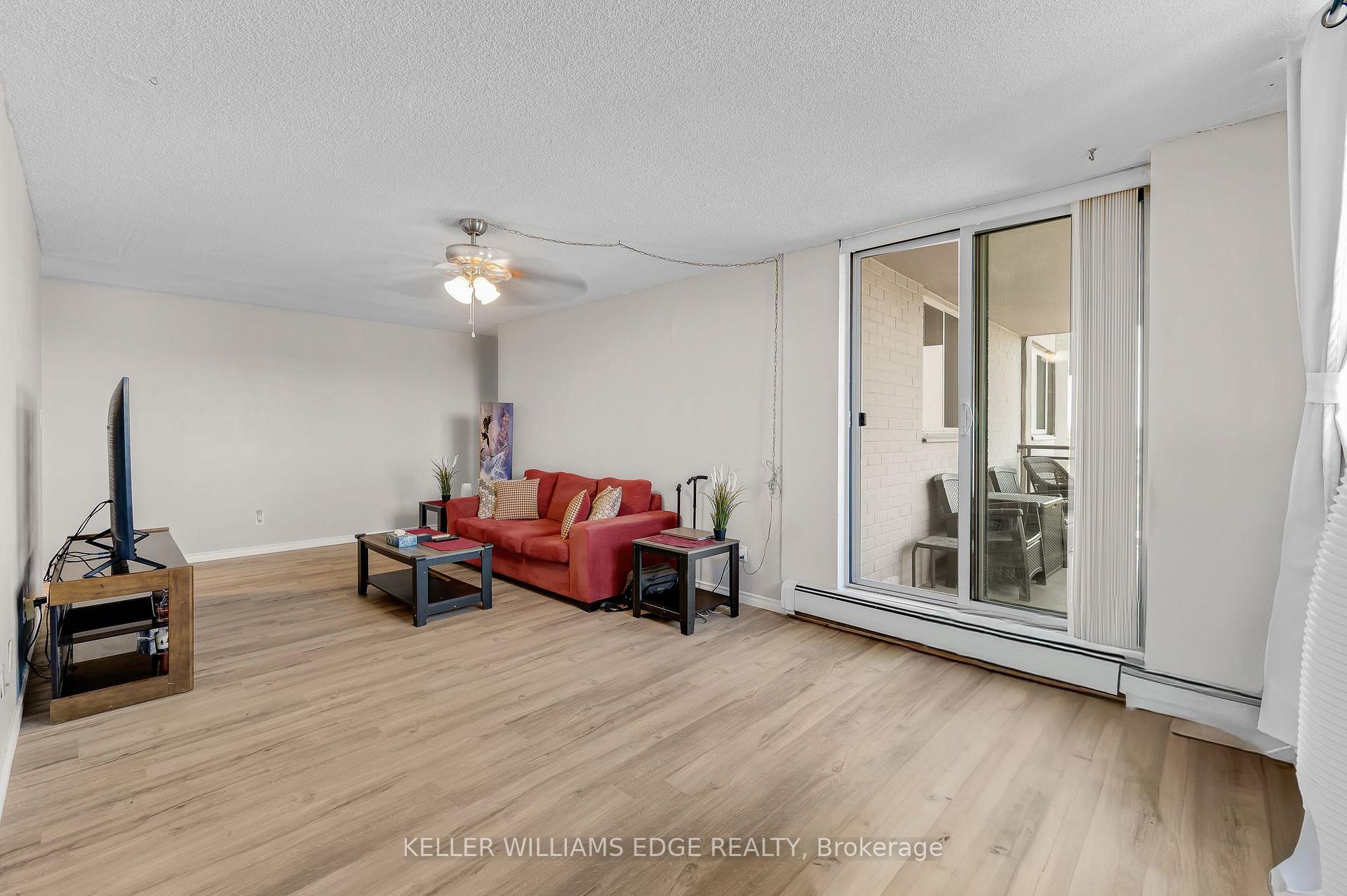 Photo 14 of Unit 708, 975 Warwick Court, Burlington, LaSalle — HOMEH