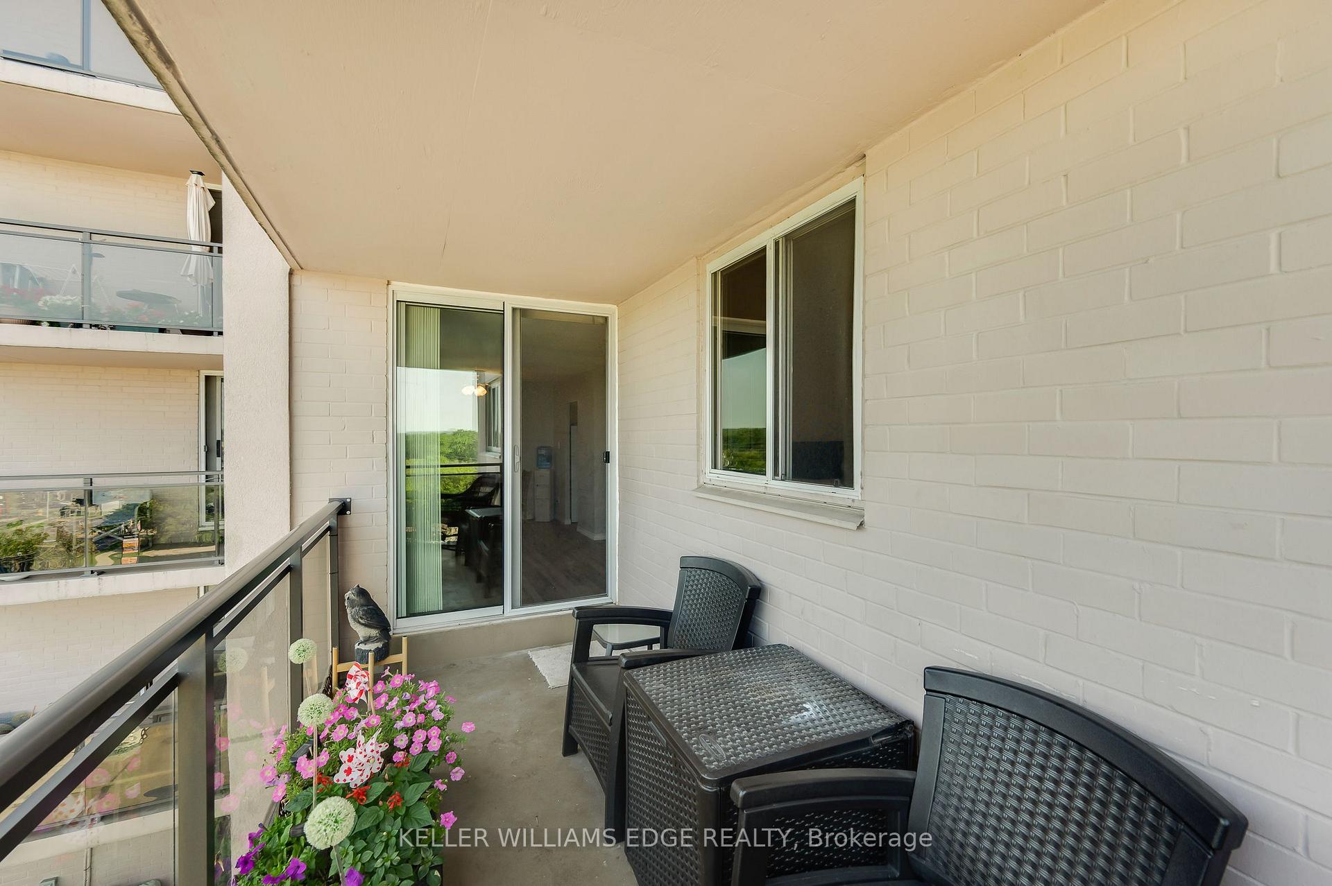 Photo 29 of Unit 708, 975 Warwick Court, Burlington, LaSalle — HOMEH