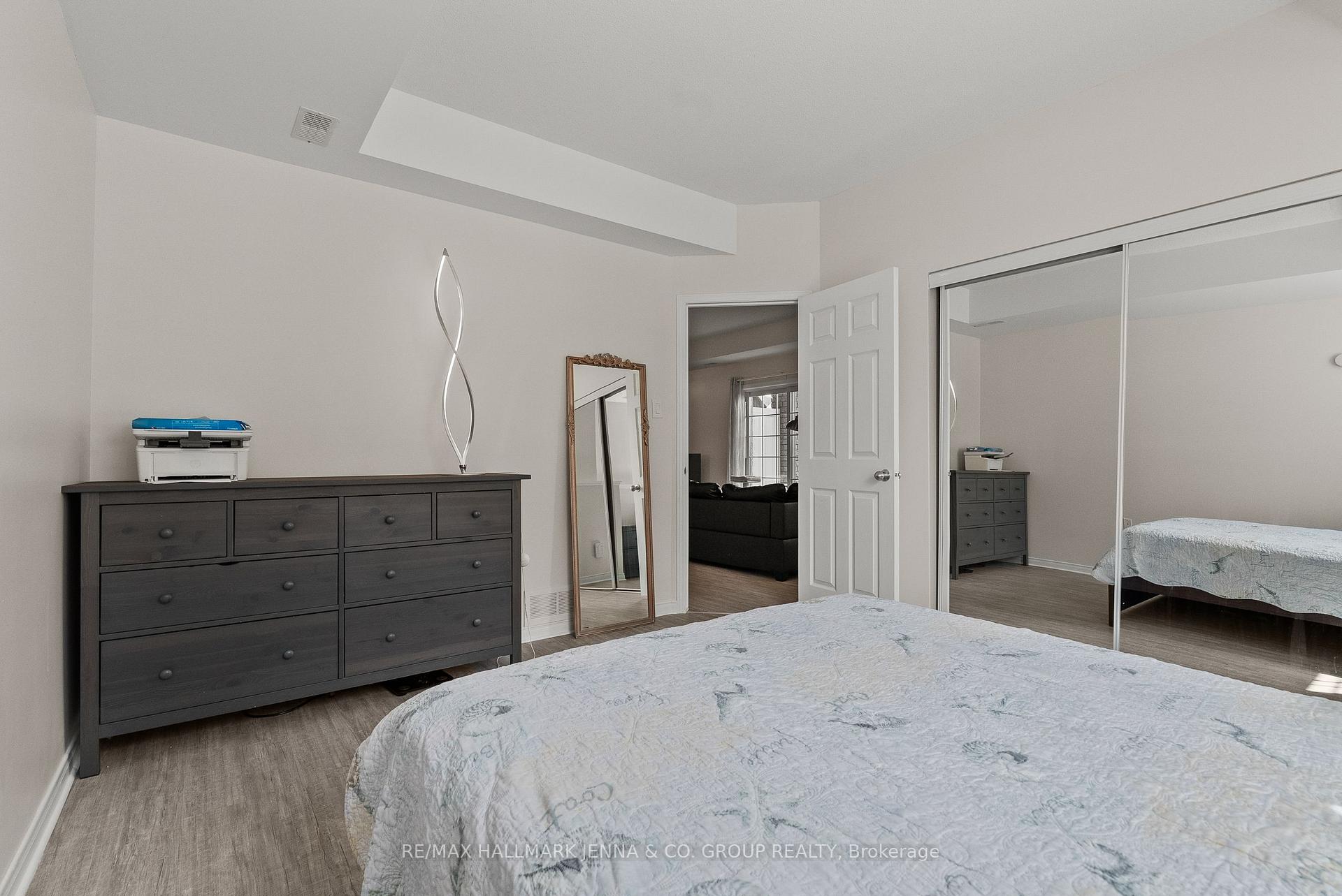 Photo 17 of Unit G, 102 Artesa Private, Ottawa, Kanata - Emerald Meadows/Trailwest — HOMEH