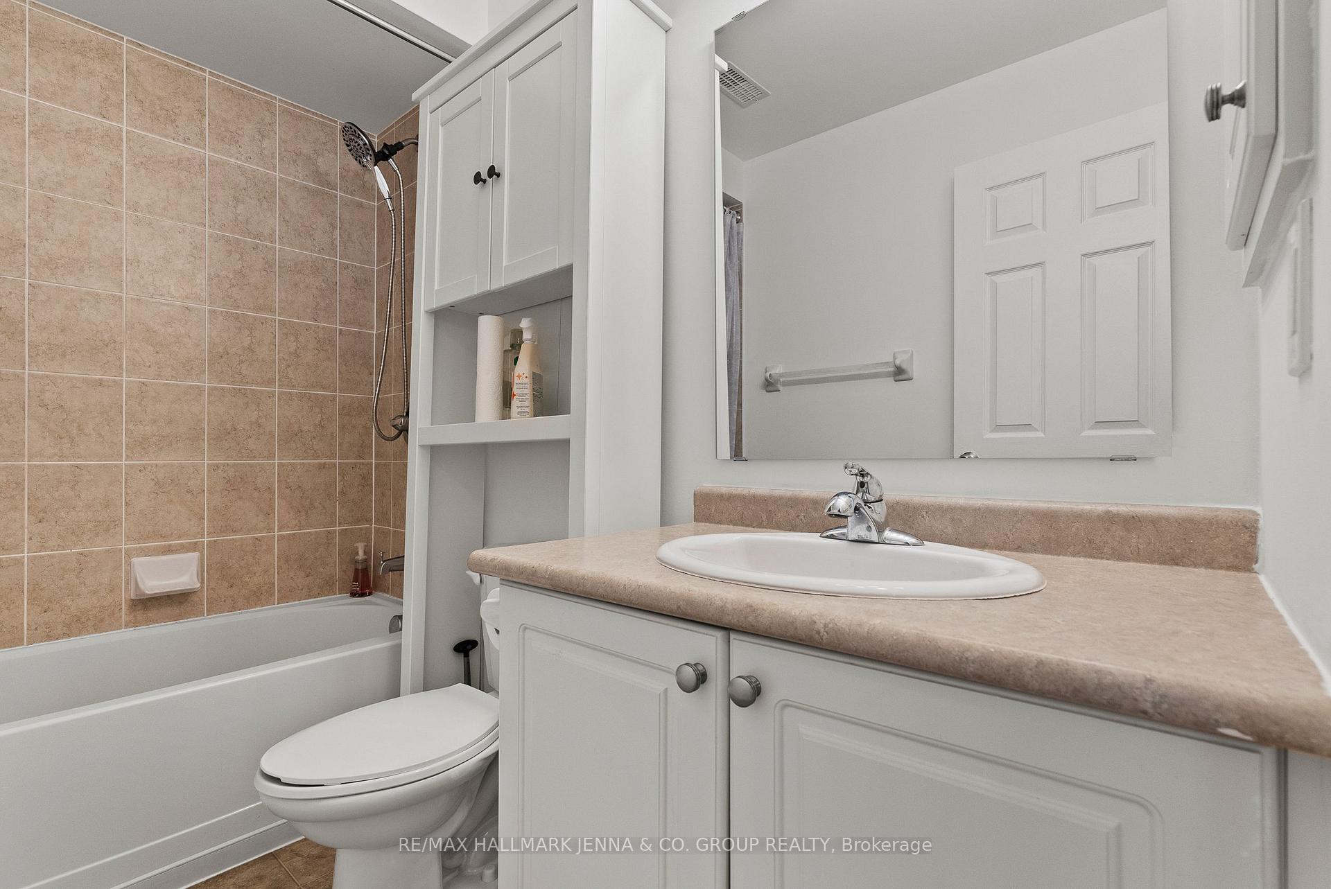 Photo 20 of Unit G, 102 Artesa Private, Ottawa, Kanata - Emerald Meadows/Trailwest — HOMEH