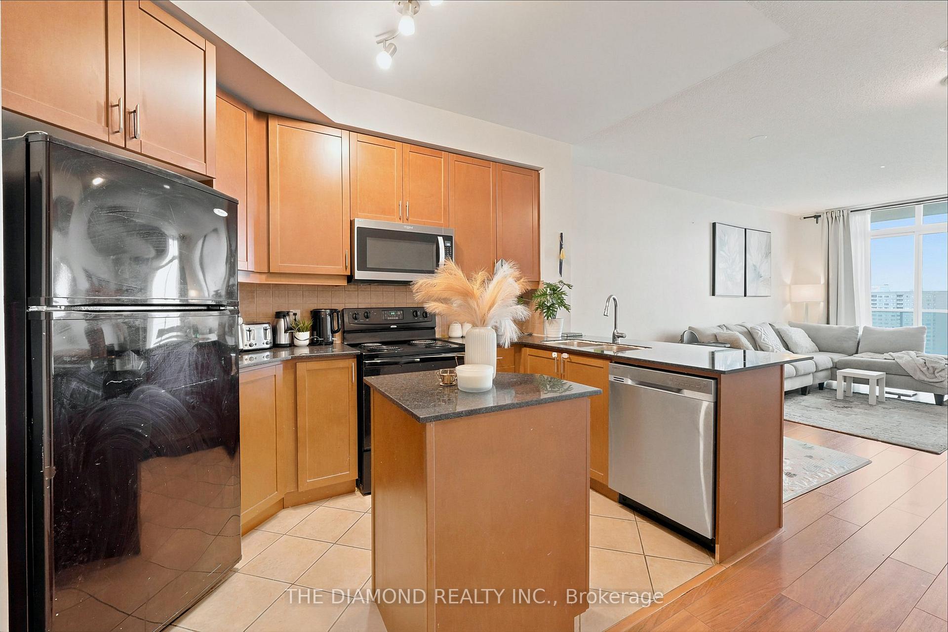 Photo 11 of Unit 1505, 90 Absolute Avenue, Mississauga, City Centre — HOMEH