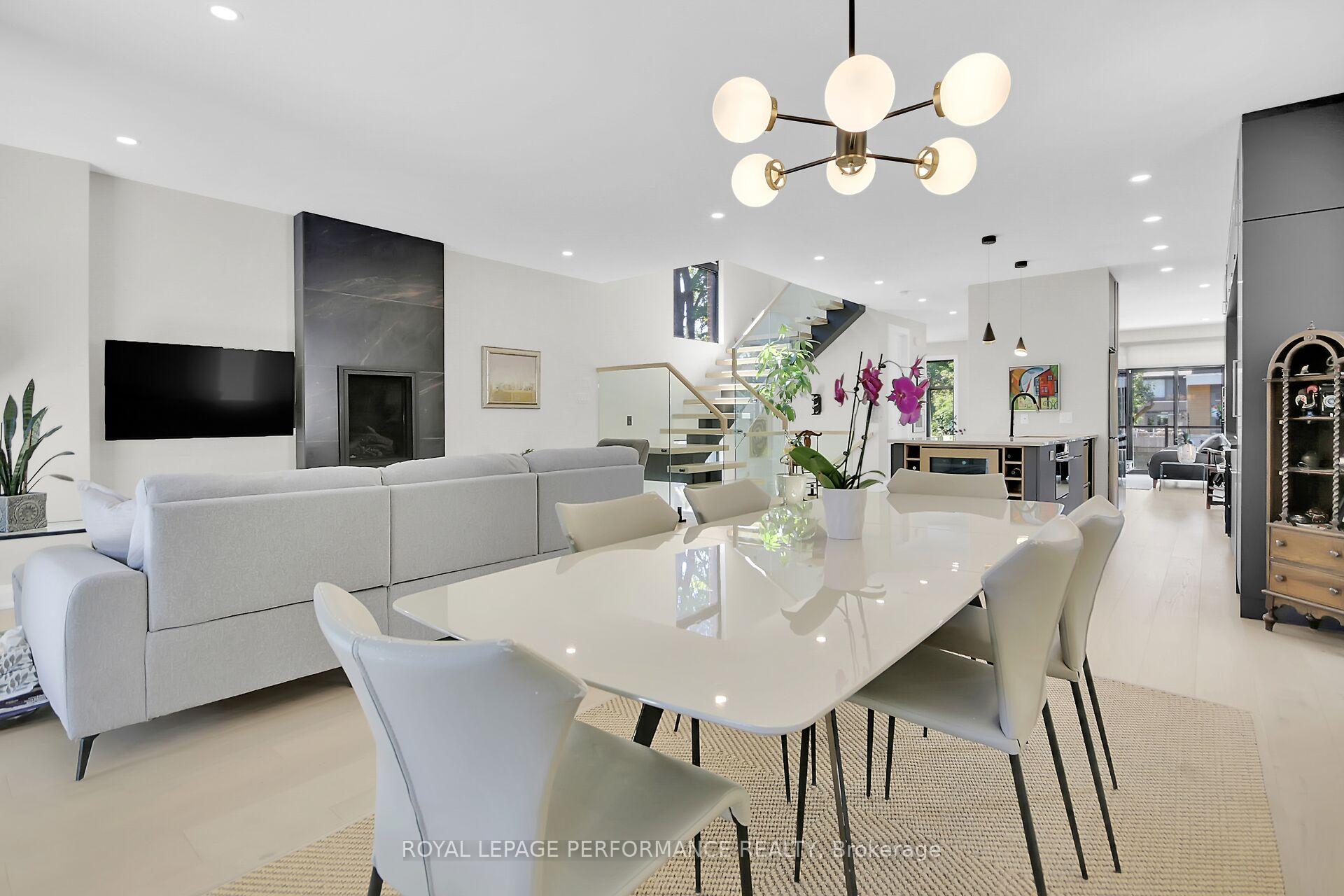 Photo 3 of 525 Edison Avenue, Ottawa, McKellar/Highland — HOMEH