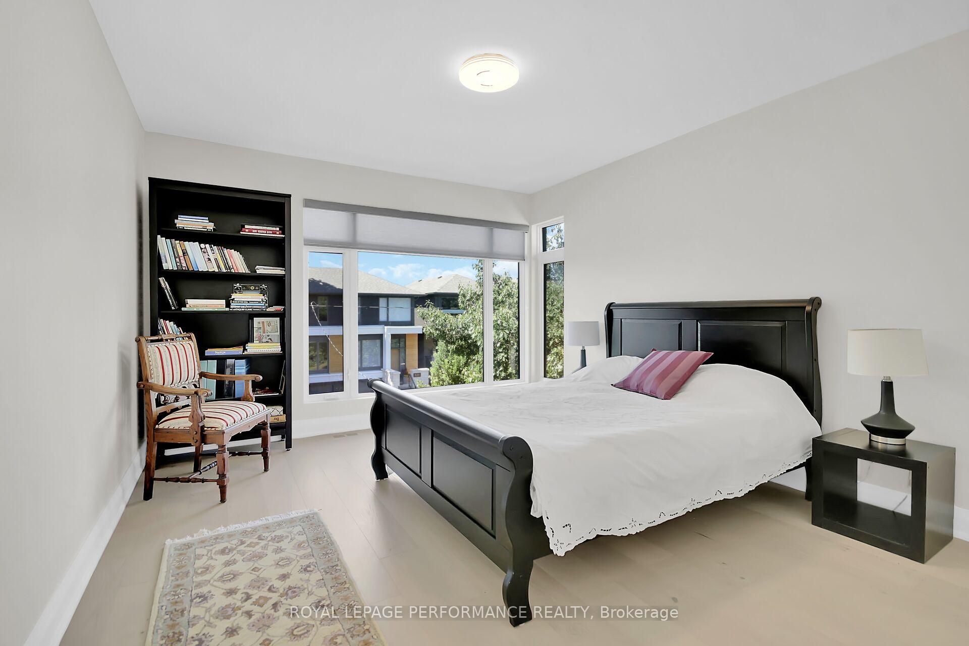 Photo 23 of 525 Edison Avenue, Ottawa, McKellar/Highland — HOMEH