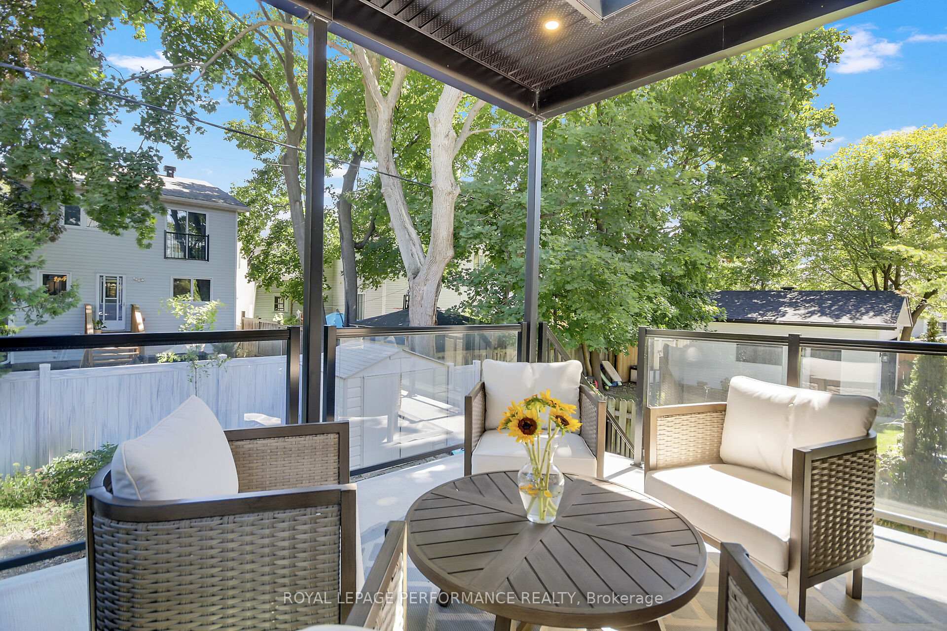 Photo 24 of 525 Edison Avenue, Ottawa, McKellar/Highland — HOMEH