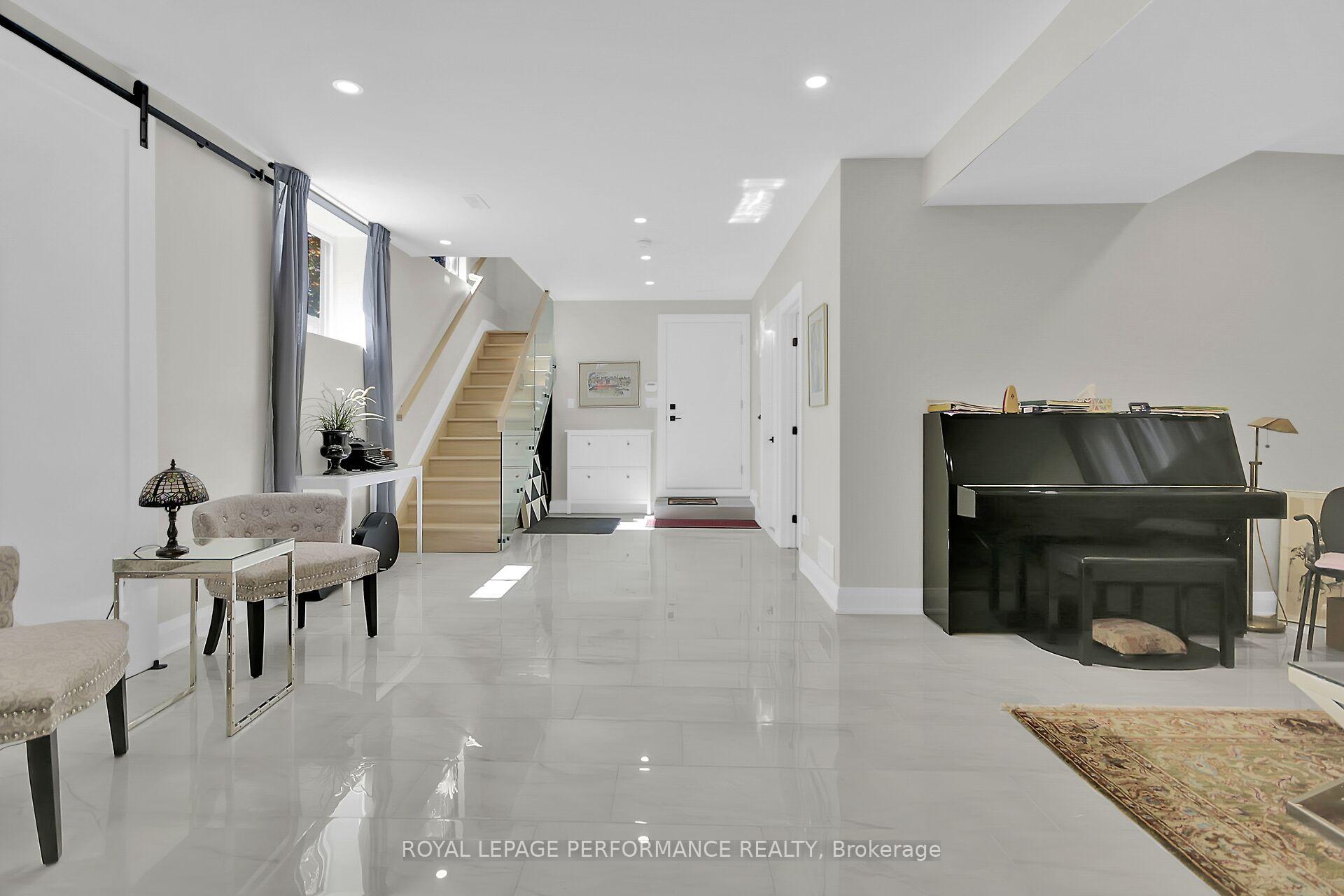 Photo 25 of 525 Edison Avenue, Ottawa, McKellar/Highland — HOMEH