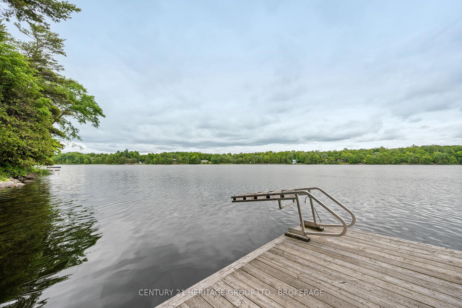 Photo 3 of 4212 Pine Ridge Drive, Frontenac, Frontenac South — HOMEH