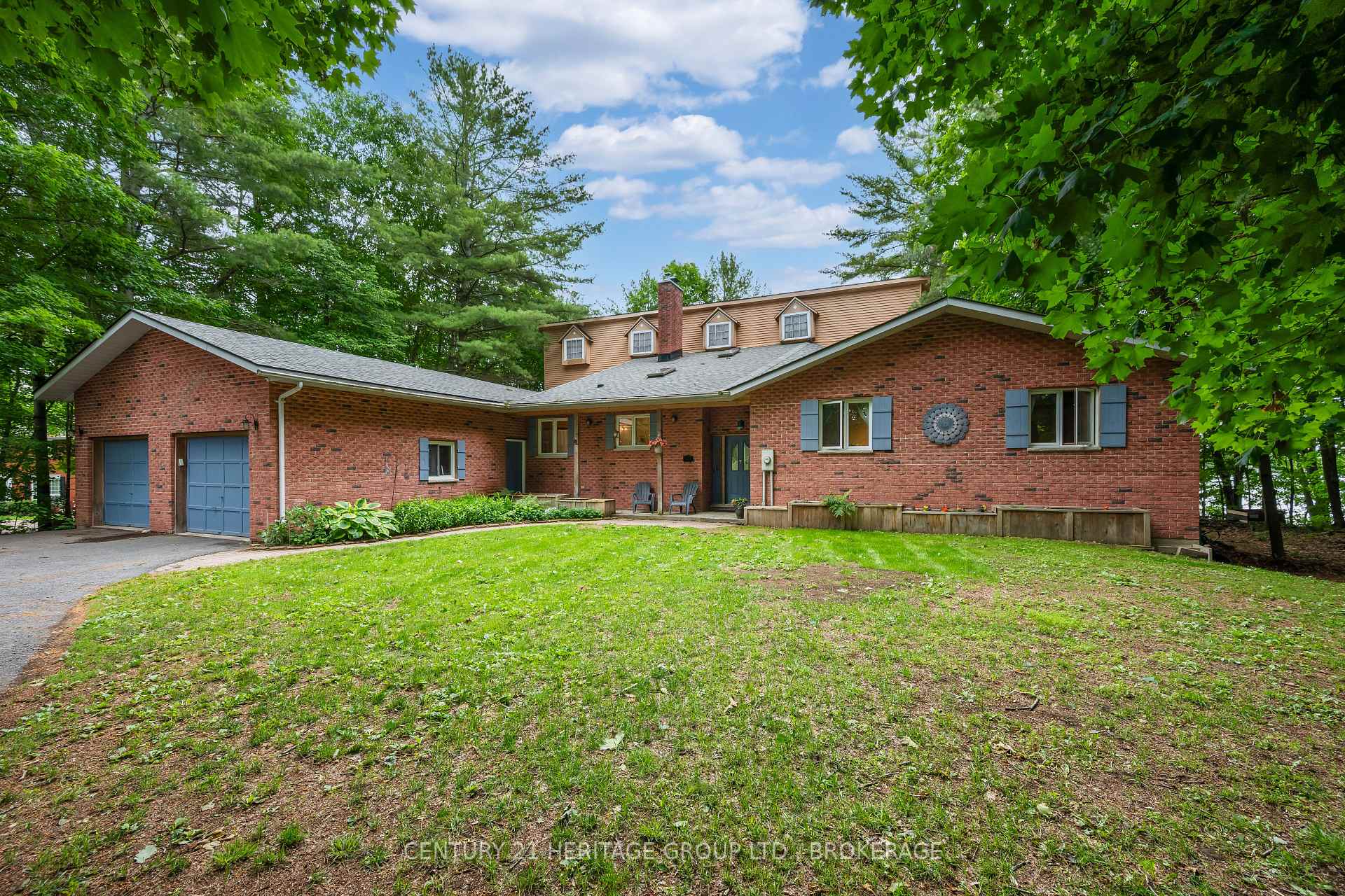Photo 4 of 4212 Pine Ridge Drive, Frontenac, Frontenac South — HOMEH