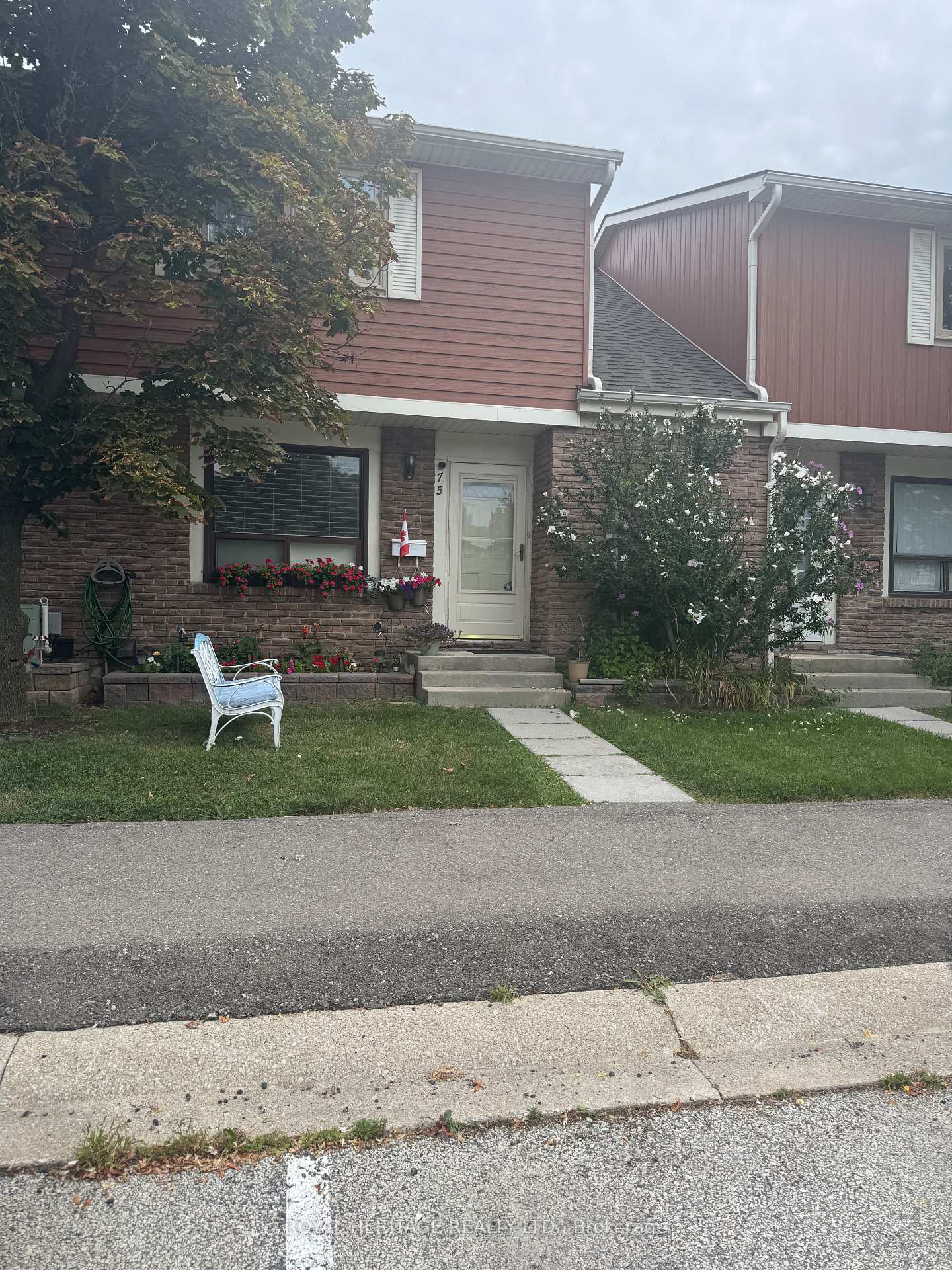 Photo 1 of Unit 75, 98 Falconer Drive, Mississauga, Streetsville — HOMEH