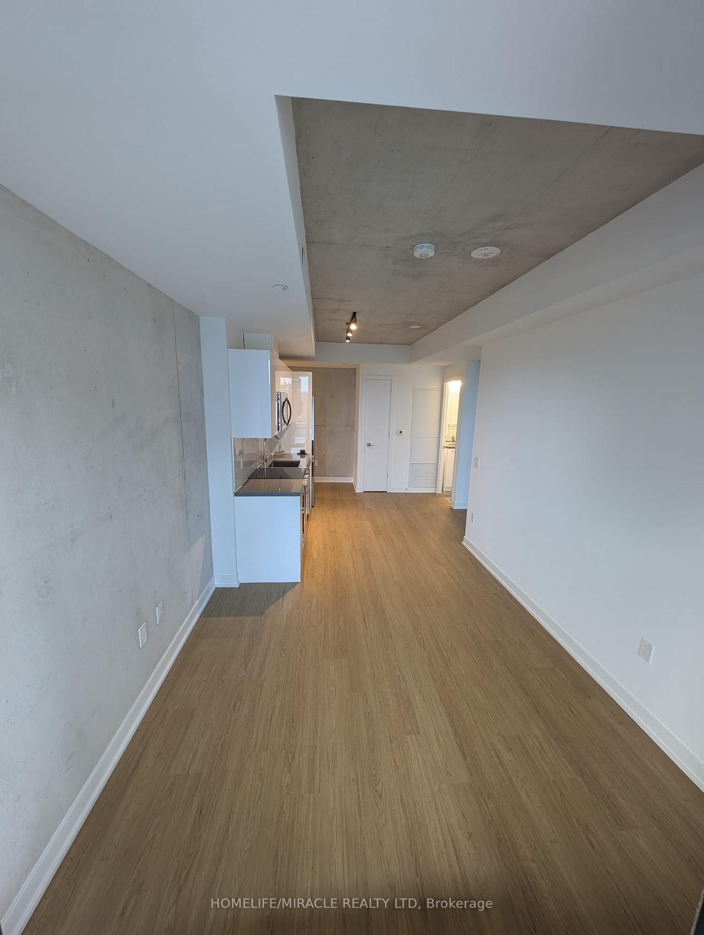 Photo 2 of Unit 902, 284 King Street, Toronto, Moss Park — HOMEH