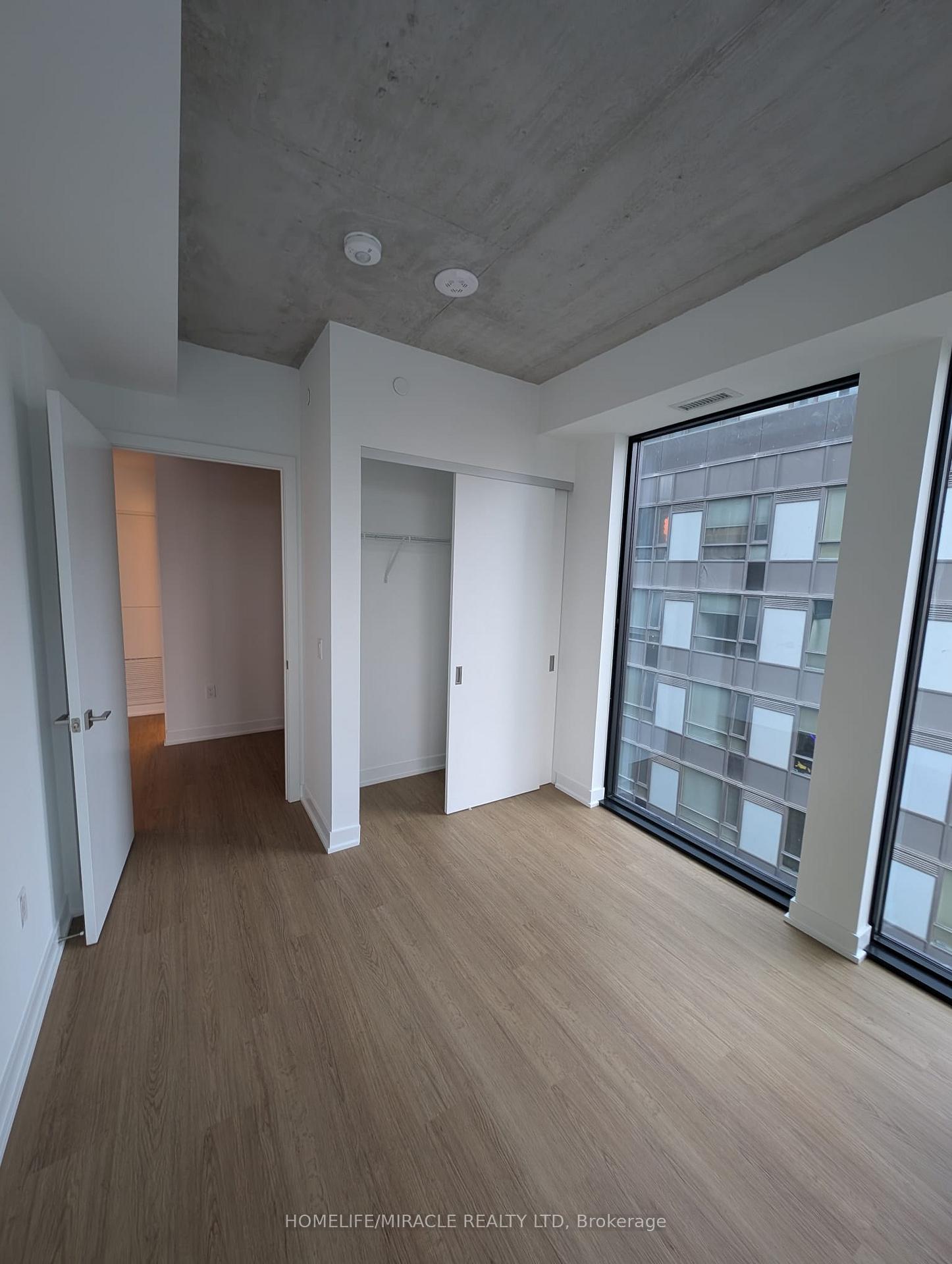 Photo 3 of Unit 902, 284 King Street, Toronto, Moss Park — HOMEH