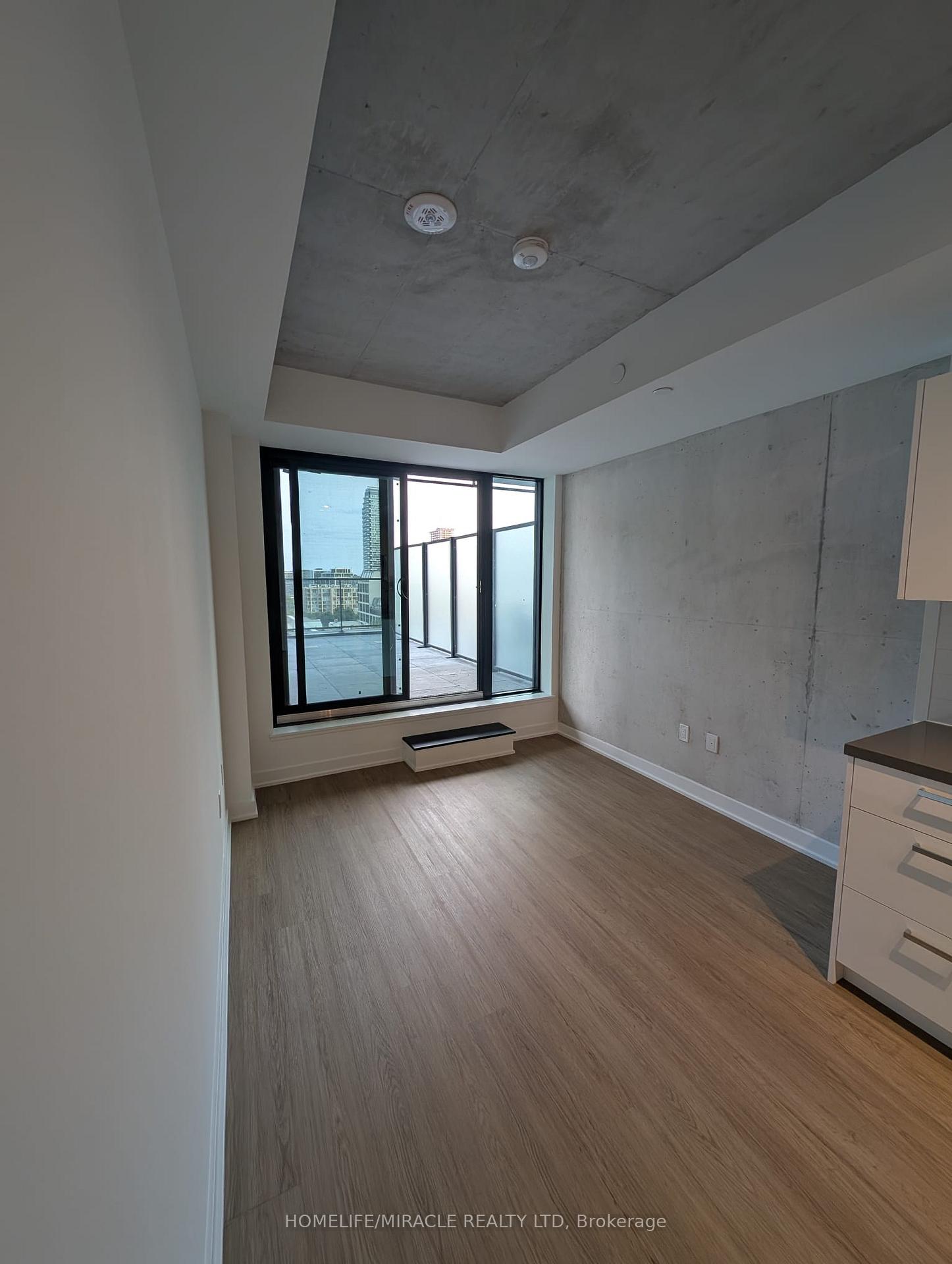 Photo 6 of Unit 902, 284 King Street, Toronto, Moss Park — HOMEH