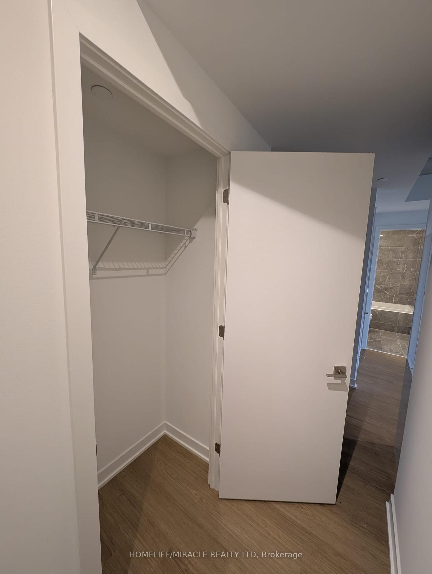 Photo 11 of Unit 902, 284 King Street, Toronto, Moss Park — HOMEH