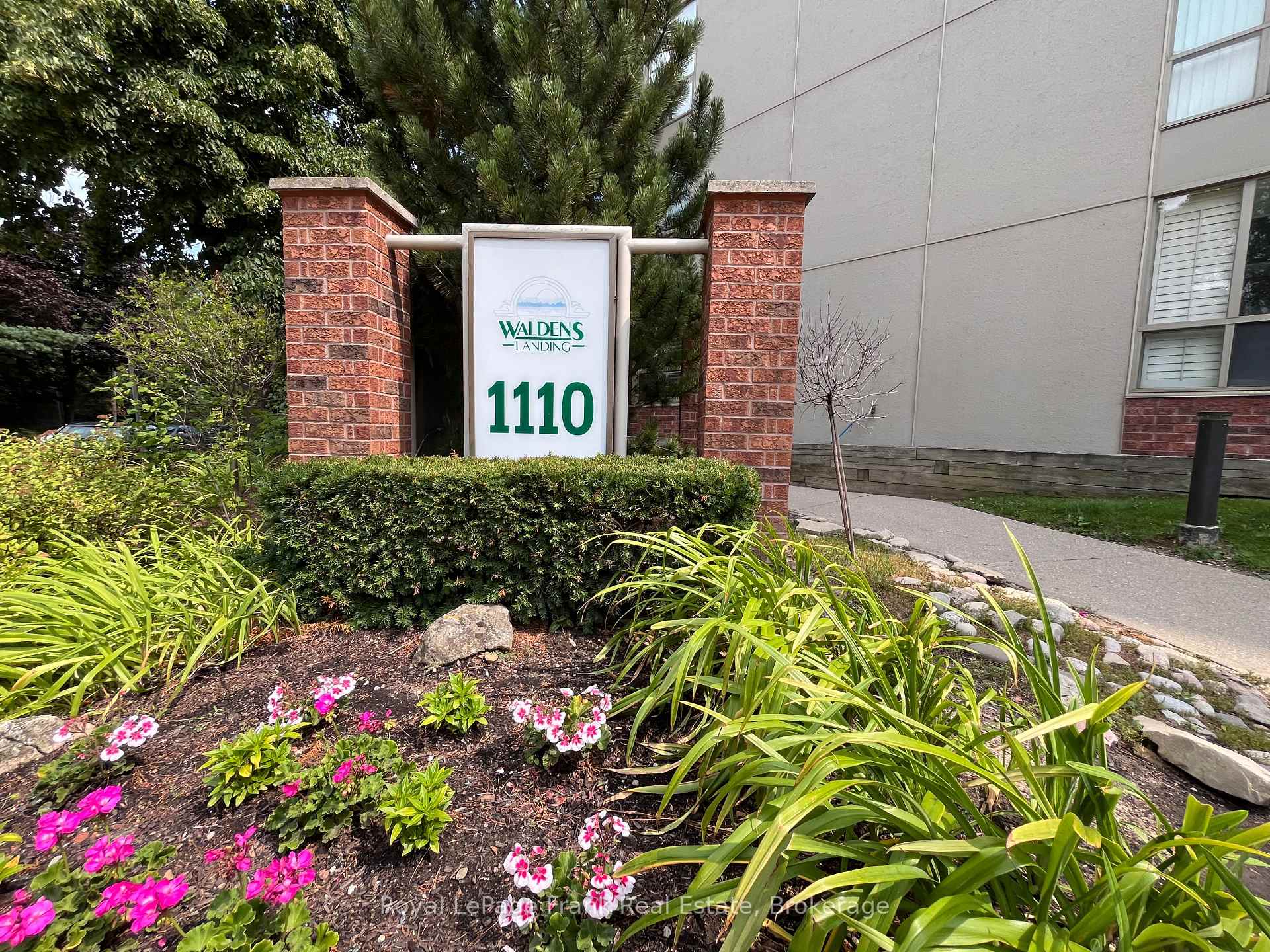 Photo 1 of Unit 102, 1110 Walden Circle, Mississauga, Clarkson — HOMEH