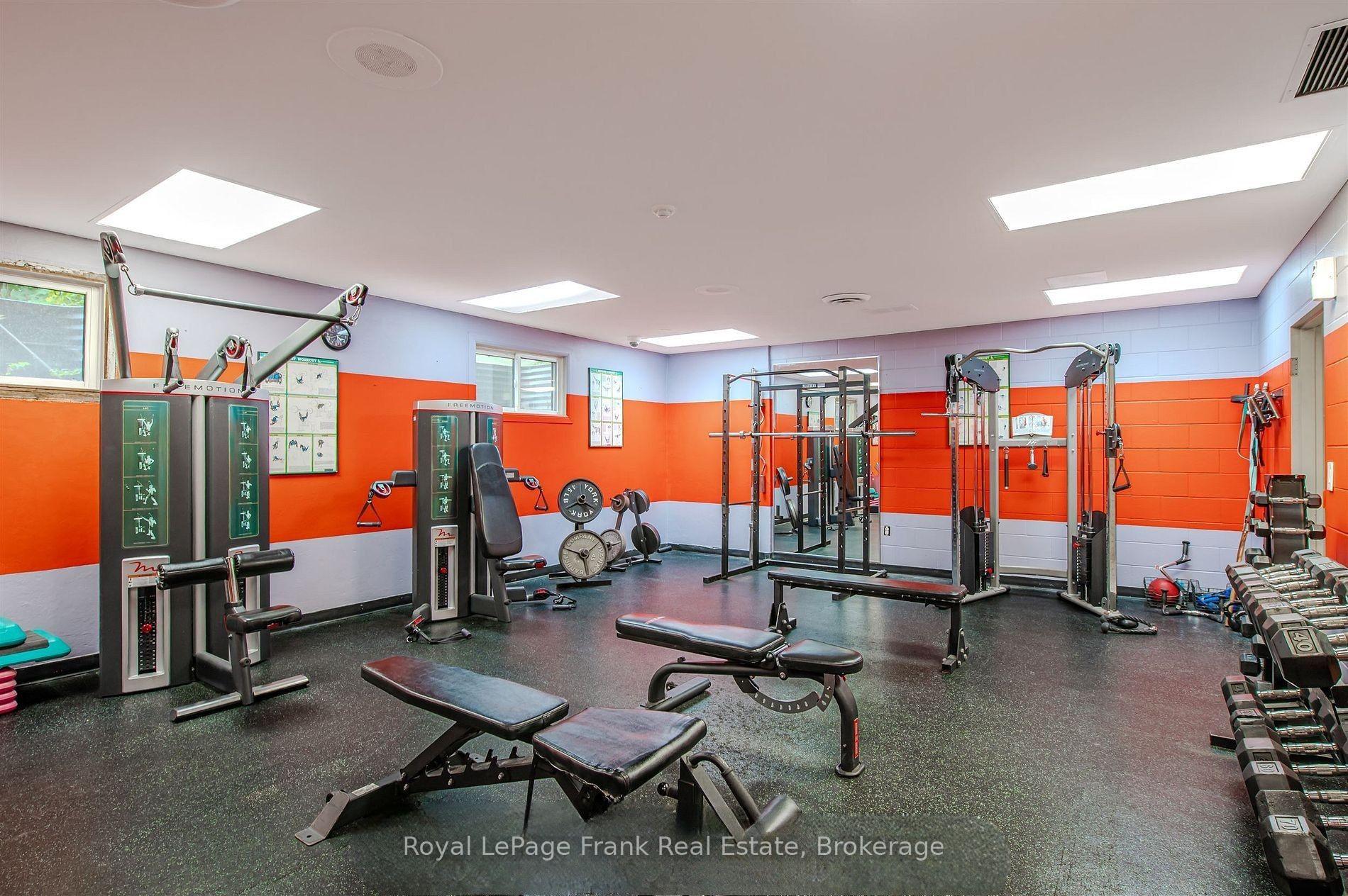 Photo 8 of Unit 102, 1110 Walden Circle, Mississauga, Clarkson — HOMEH