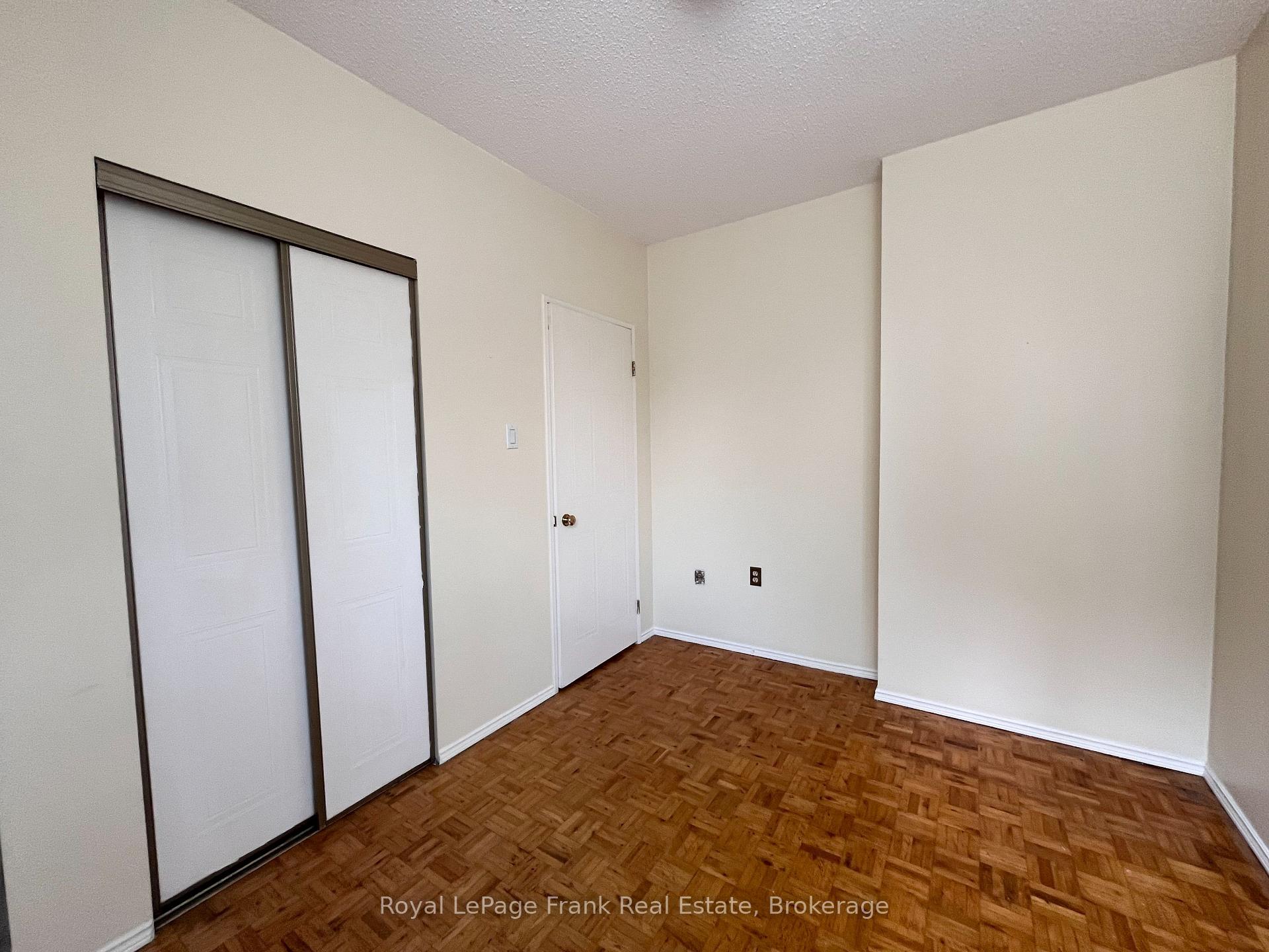 Photo 26 of Unit 102, 1110 Walden Circle, Mississauga, Clarkson — HOMEH
