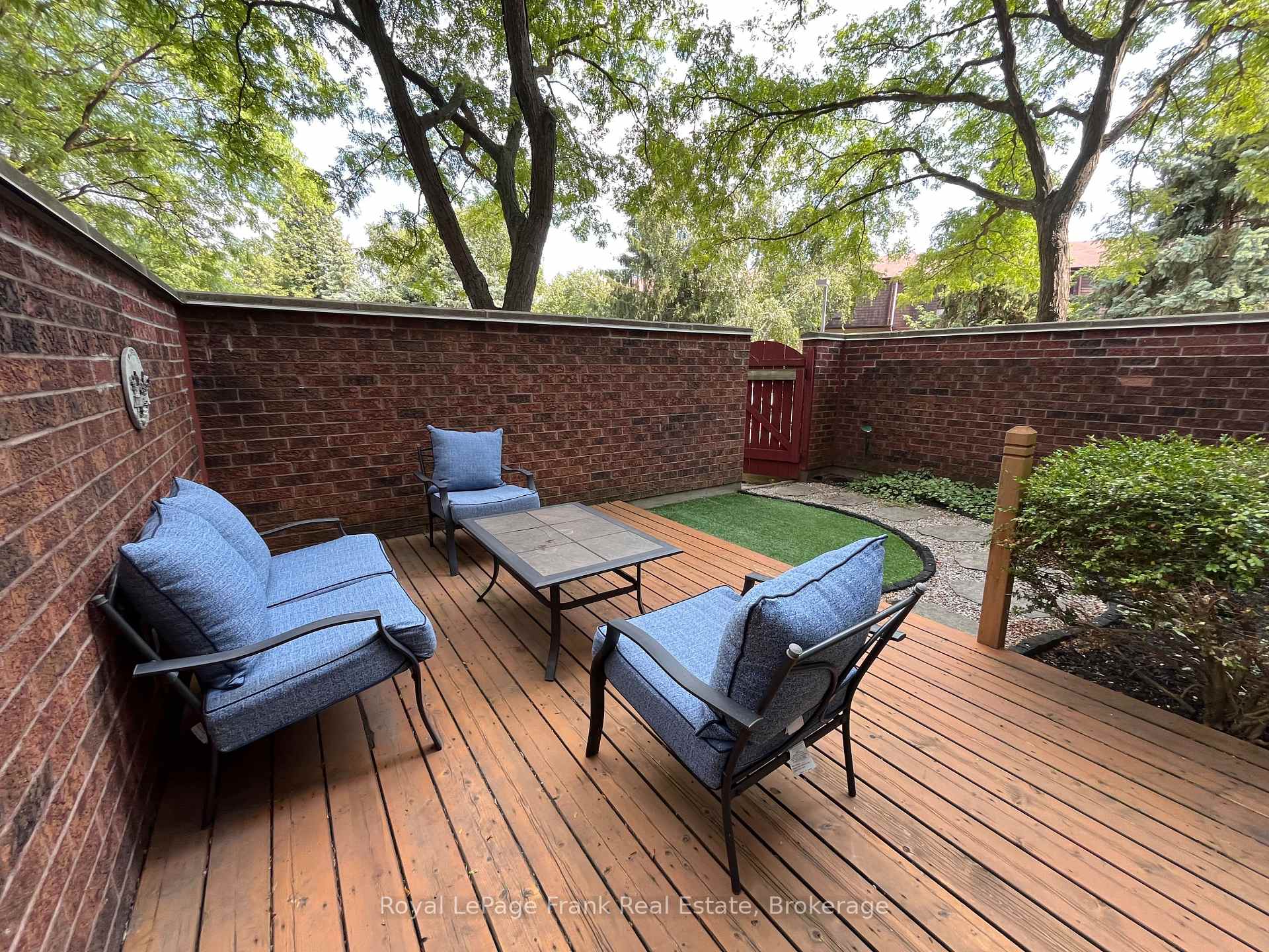 Photo 32 of Unit 102, 1110 Walden Circle, Mississauga, Clarkson — HOMEH