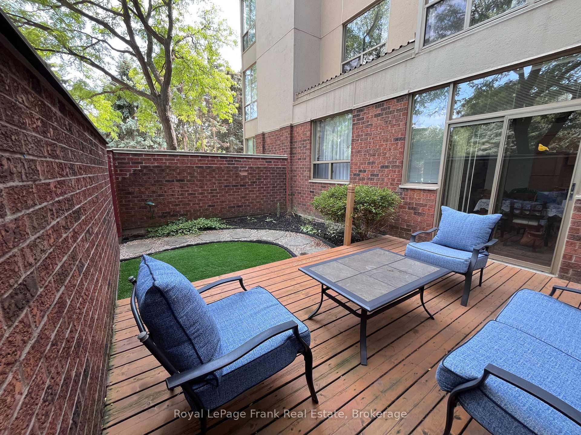 Photo 33 of Unit 102, 1110 Walden Circle, Mississauga, Clarkson — HOMEH