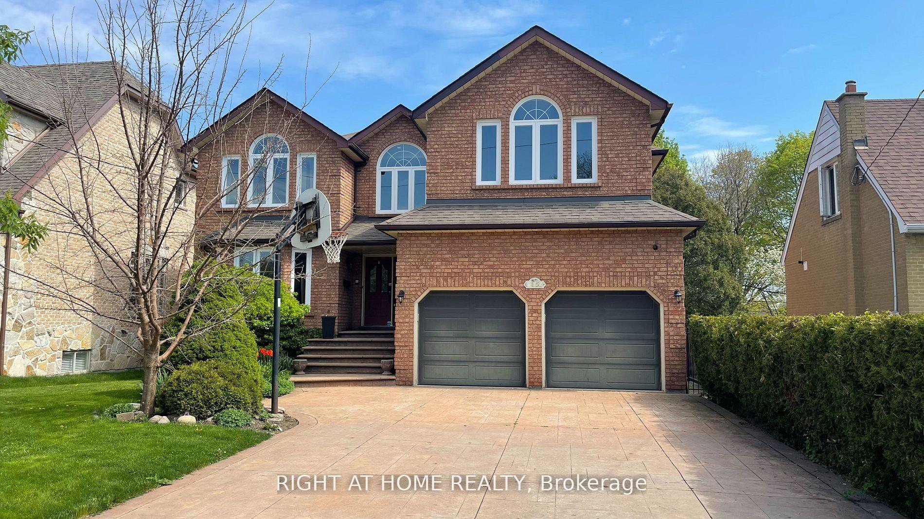 Photo 1 of 15 Agar Crescent, Etobicoke, Islington-City Centre West — HOMEH