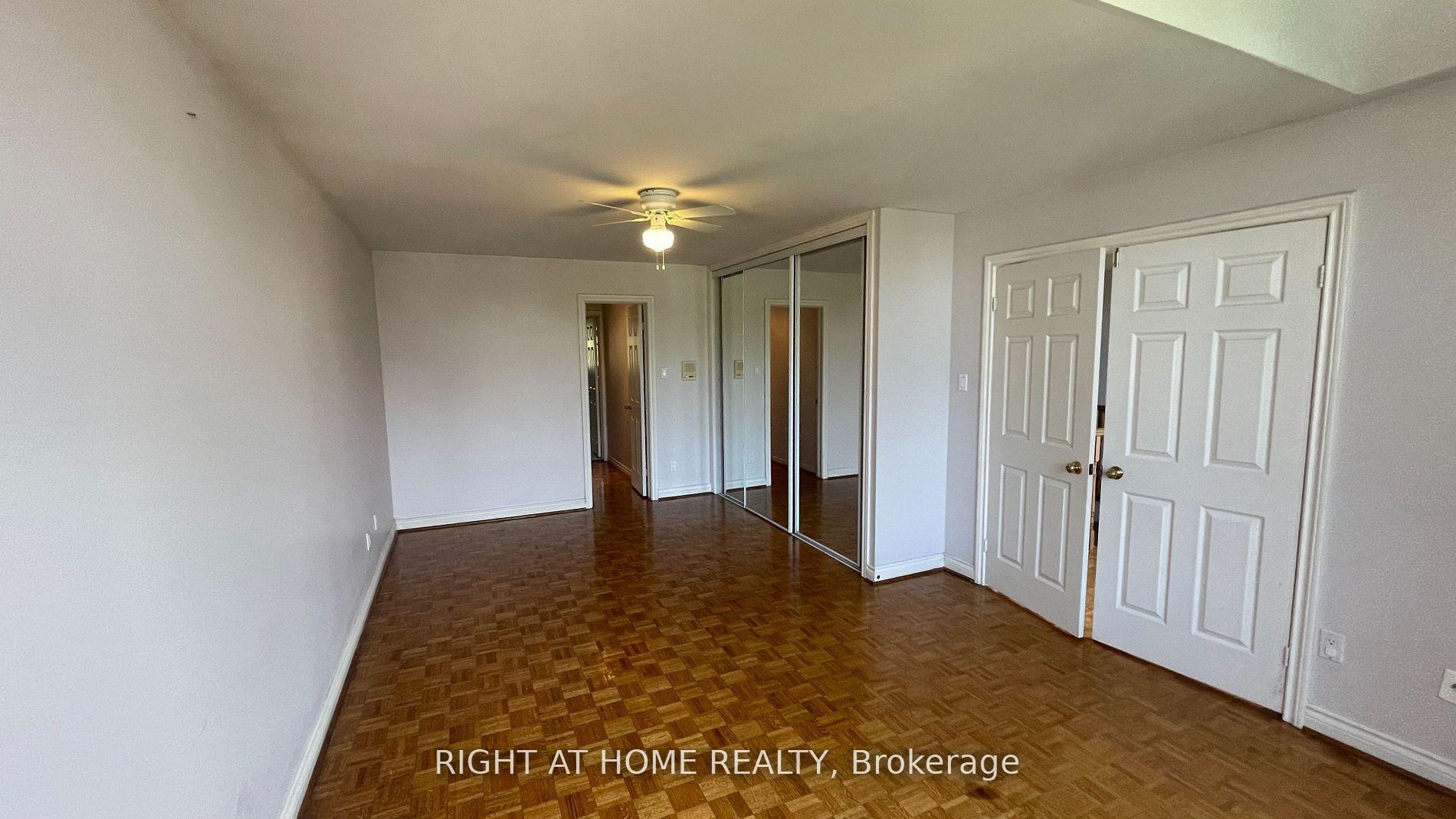 Photo 7 of 15 Agar Crescent, Etobicoke, Islington-City Centre West — HOMEH