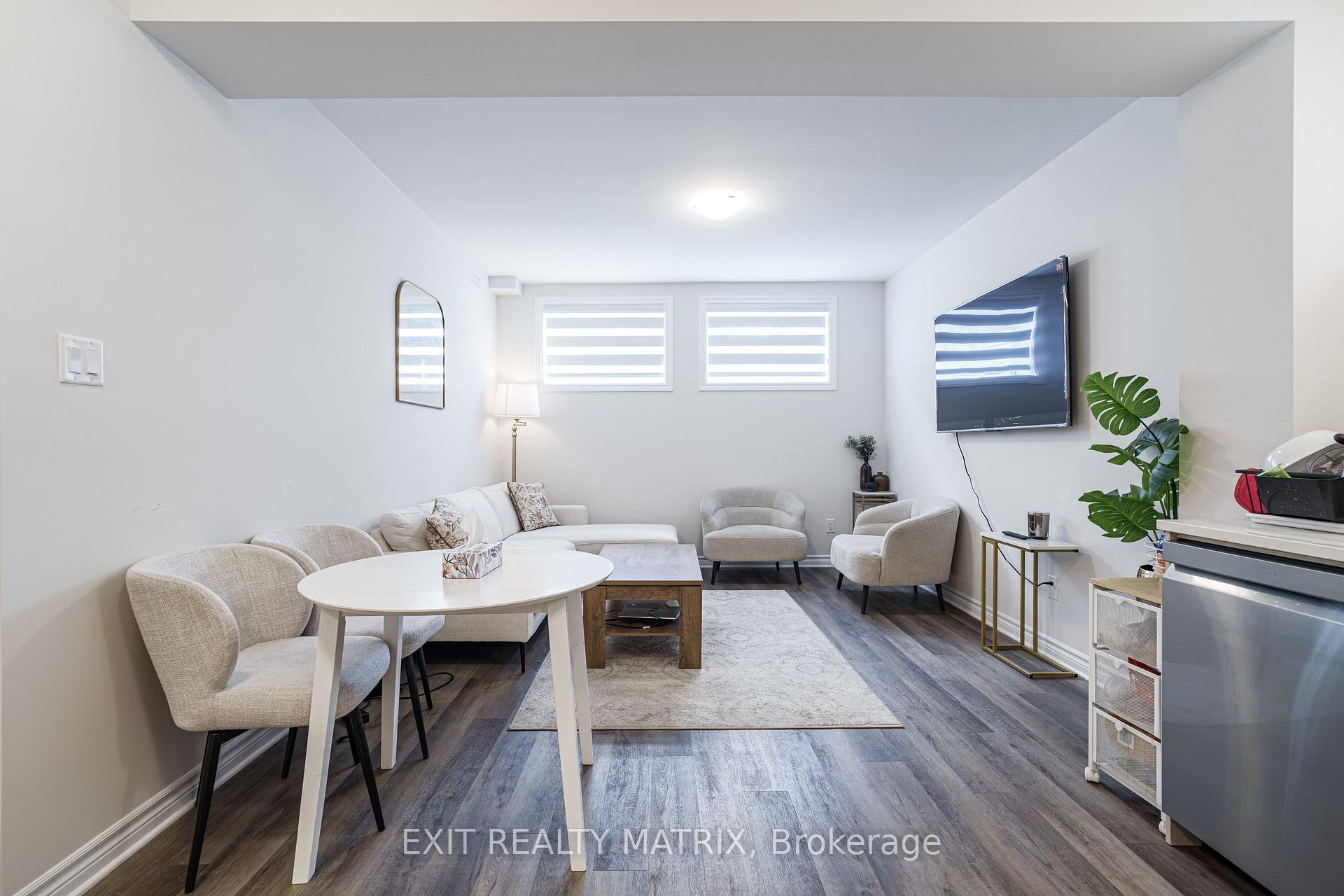 Photo 11 of Unit B, 161 Massalia Crescent, Ottawa, Notting Hill/Summerside — HOMEH