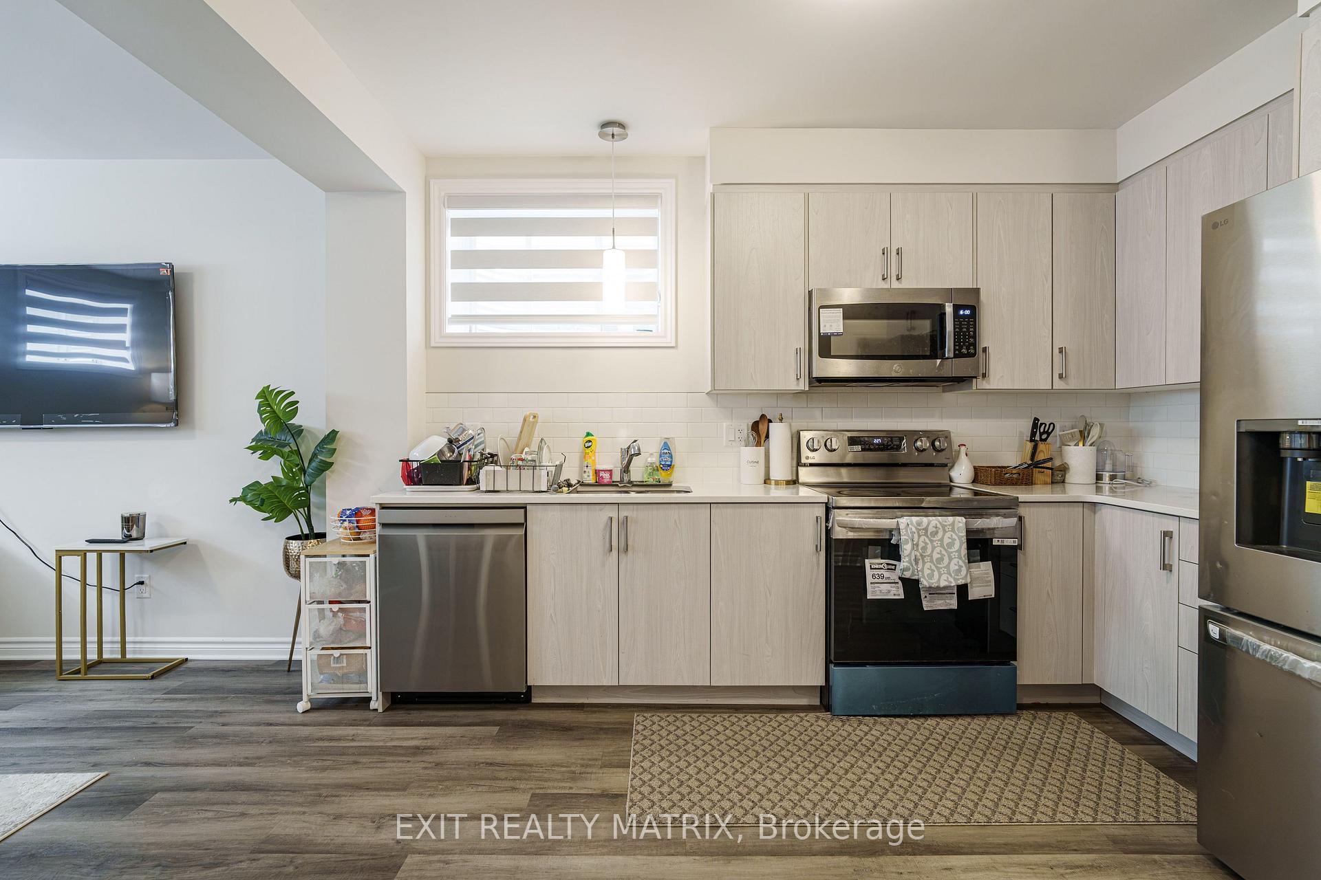 Photo 18 of Unit B, 161 Massalia Crescent, Ottawa, Notting Hill/Summerside — HOMEH