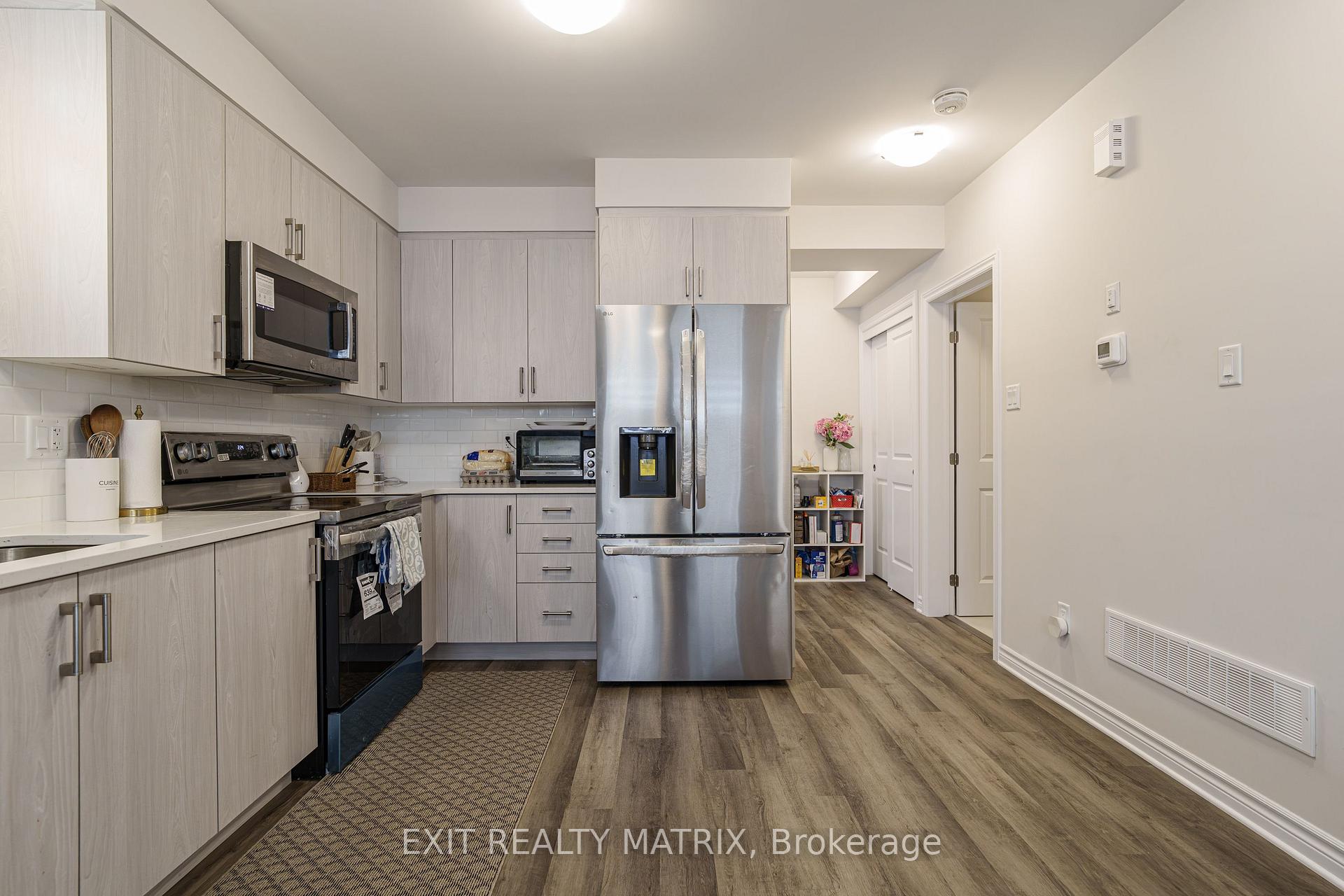 Photo 19 of Unit B, 161 Massalia Crescent, Ottawa, Notting Hill/Summerside — HOMEH
