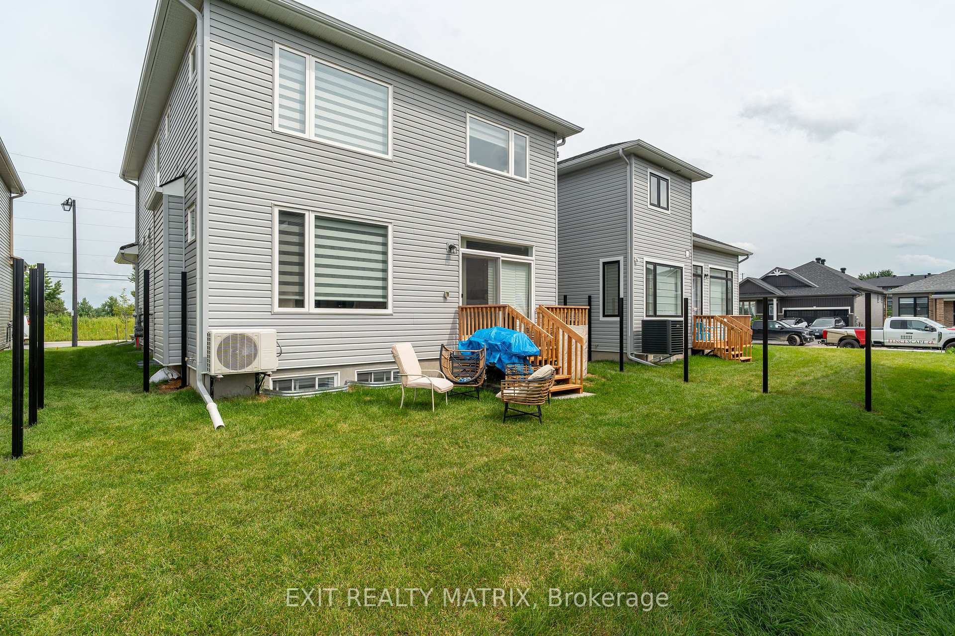 Photo 28 of Unit B, 161 Massalia Crescent, Ottawa, Notting Hill/Summerside — HOMEH