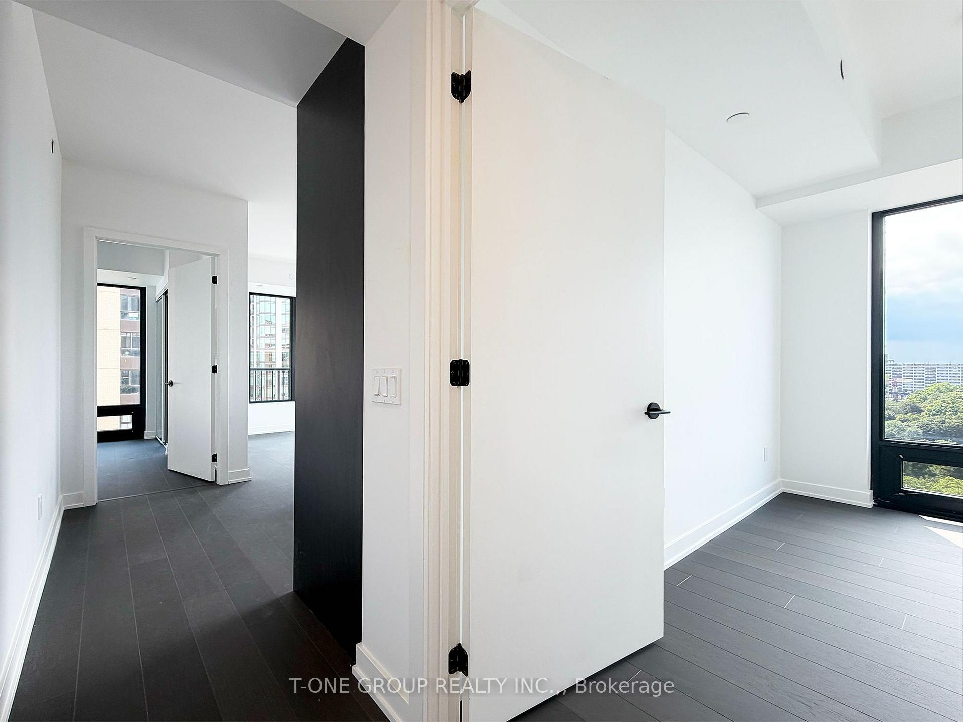 Photo 10 of Unit 1706, 91 Montclair Avenue, Toronto, Forest Hill South — HOMEH